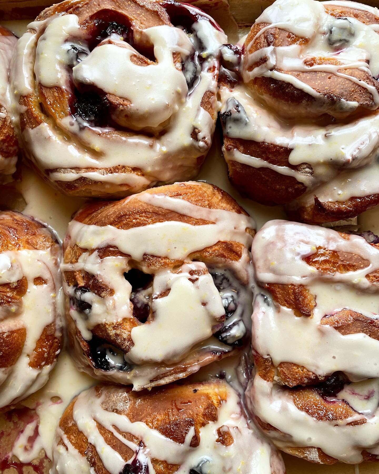 Blueberry Lemon Rolls.  The spring cousin to our regular cinnamon rolls! Filled with lemon zest, sugar and fresh blueberries and topped with a lemon cream cheese icing! Not gluten free but as ever #vegan.
More regular cinnamon rolls coming tomorrow a