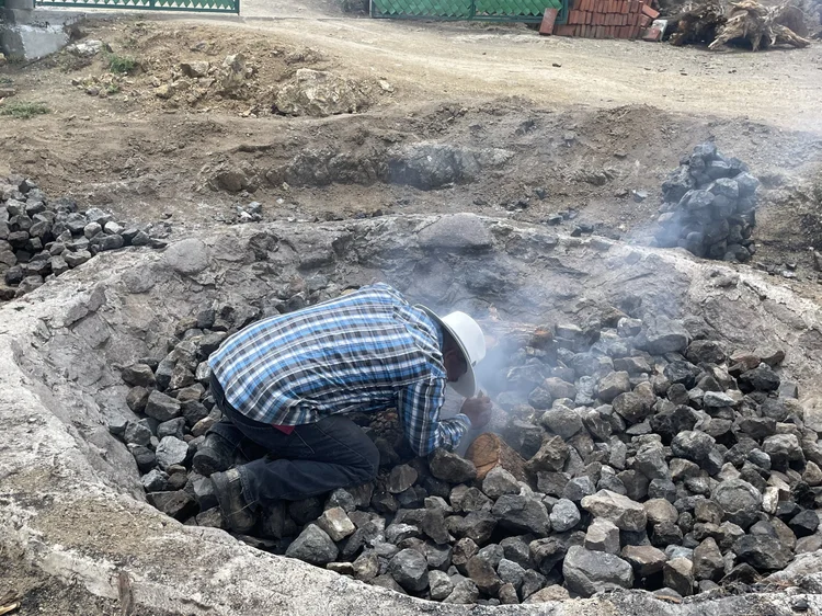 Hot Rocks story image