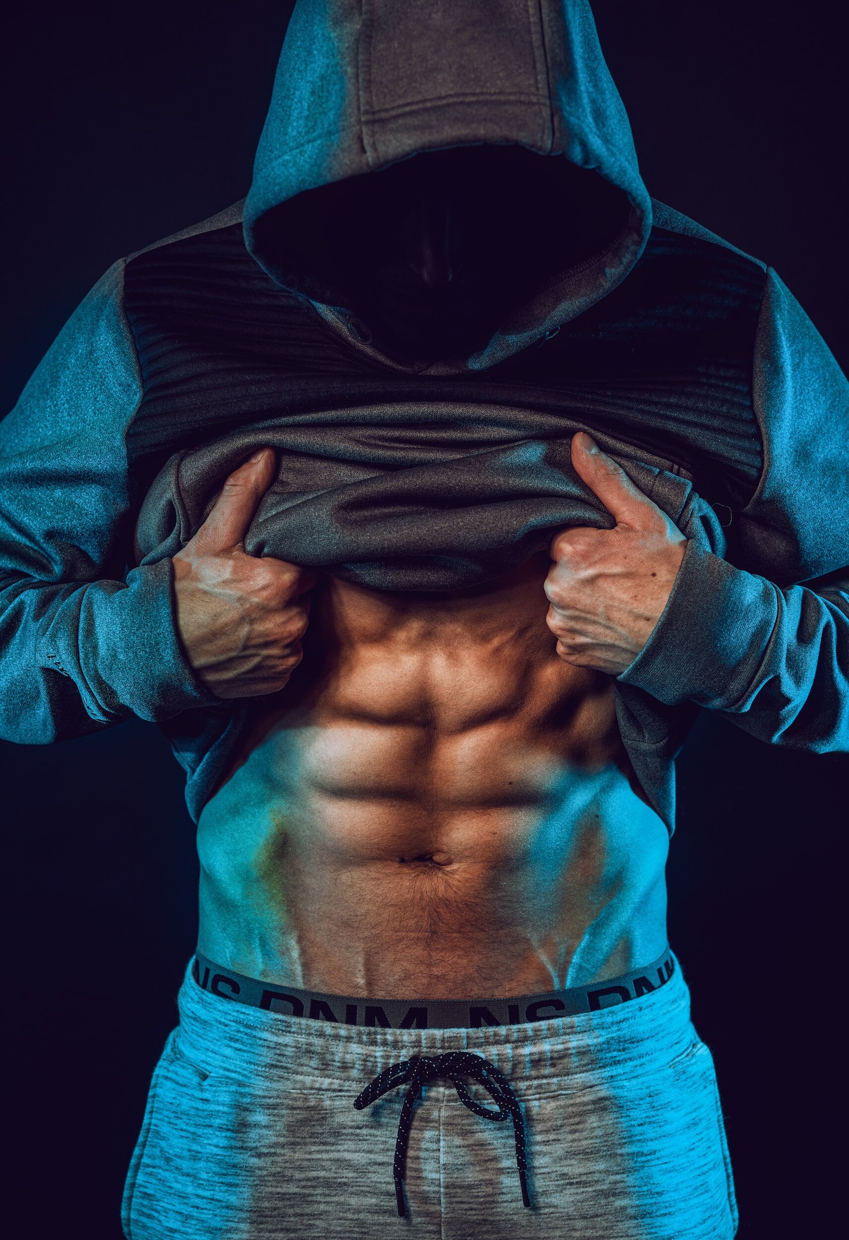 Is it Possible for the Average Person to Maintain a Ripped Muscular Physique Year Round Without Steroids?