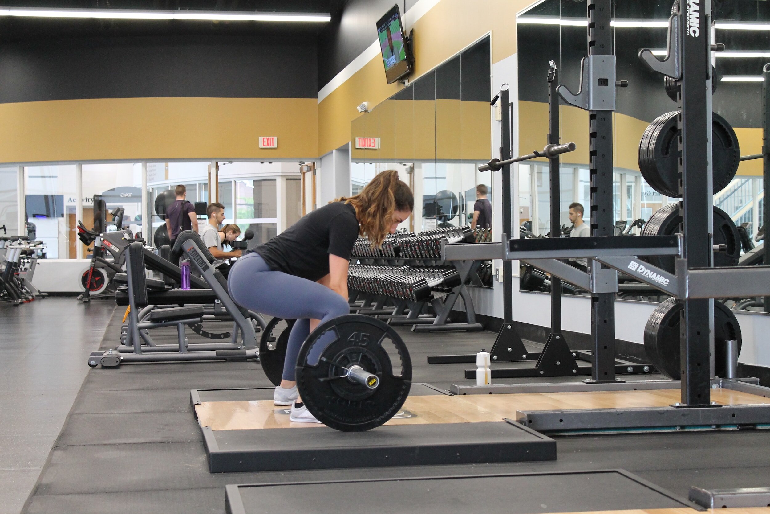 Should Tall People Do Deadlifts? Is it Bad for Their Backs?