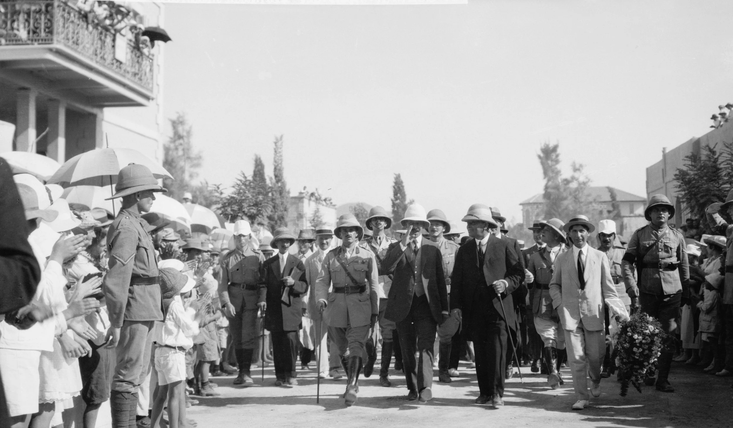 הנציב העליון מבקר בתל אביב