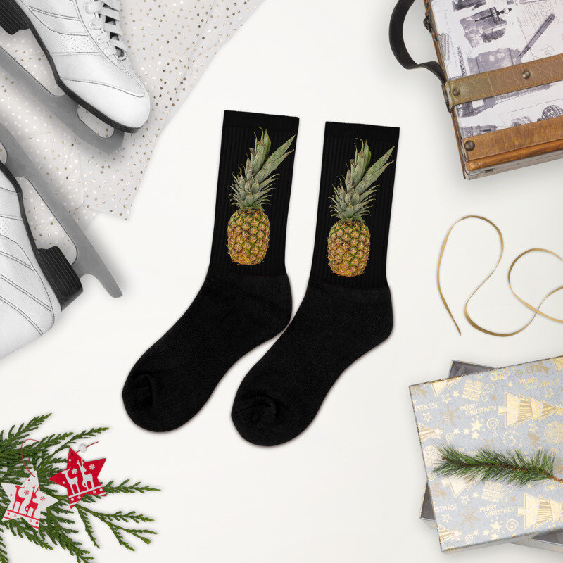 black-foot-sublimated-socks-christmas-2-615ccbeb11e6c.jpg