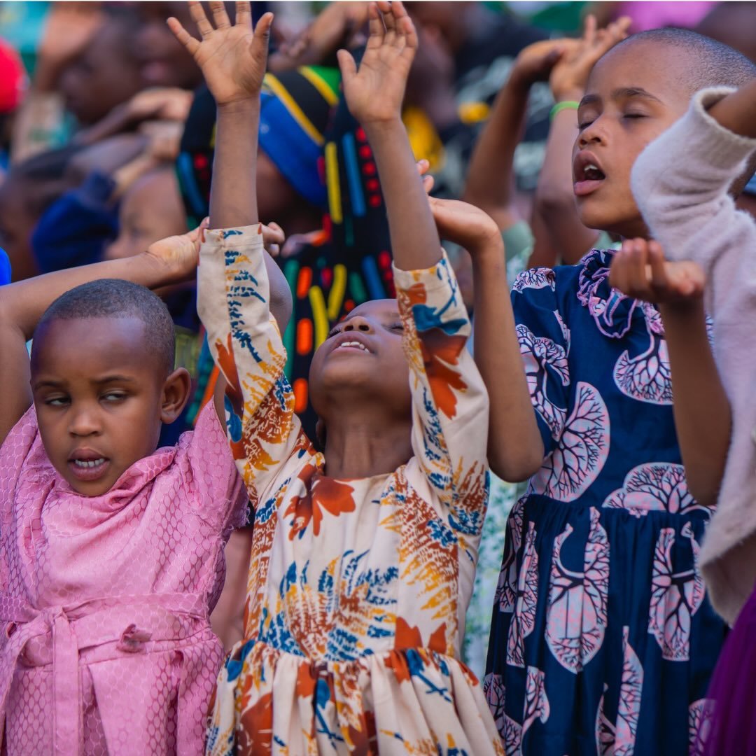 Last month we walked through the 6-step Heart-to-Heart pattern a simple, powerful way to lead children into an encounter with Jesus. 
Each step flows naturally from the last leaders meet Jesus, then lead children to Him. It&rsquo;s not just about les