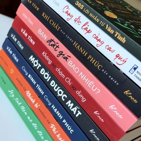 Một Đời Được Mất — Vãn Tình: Cuốn sách tôi đã từng không muốn đọc