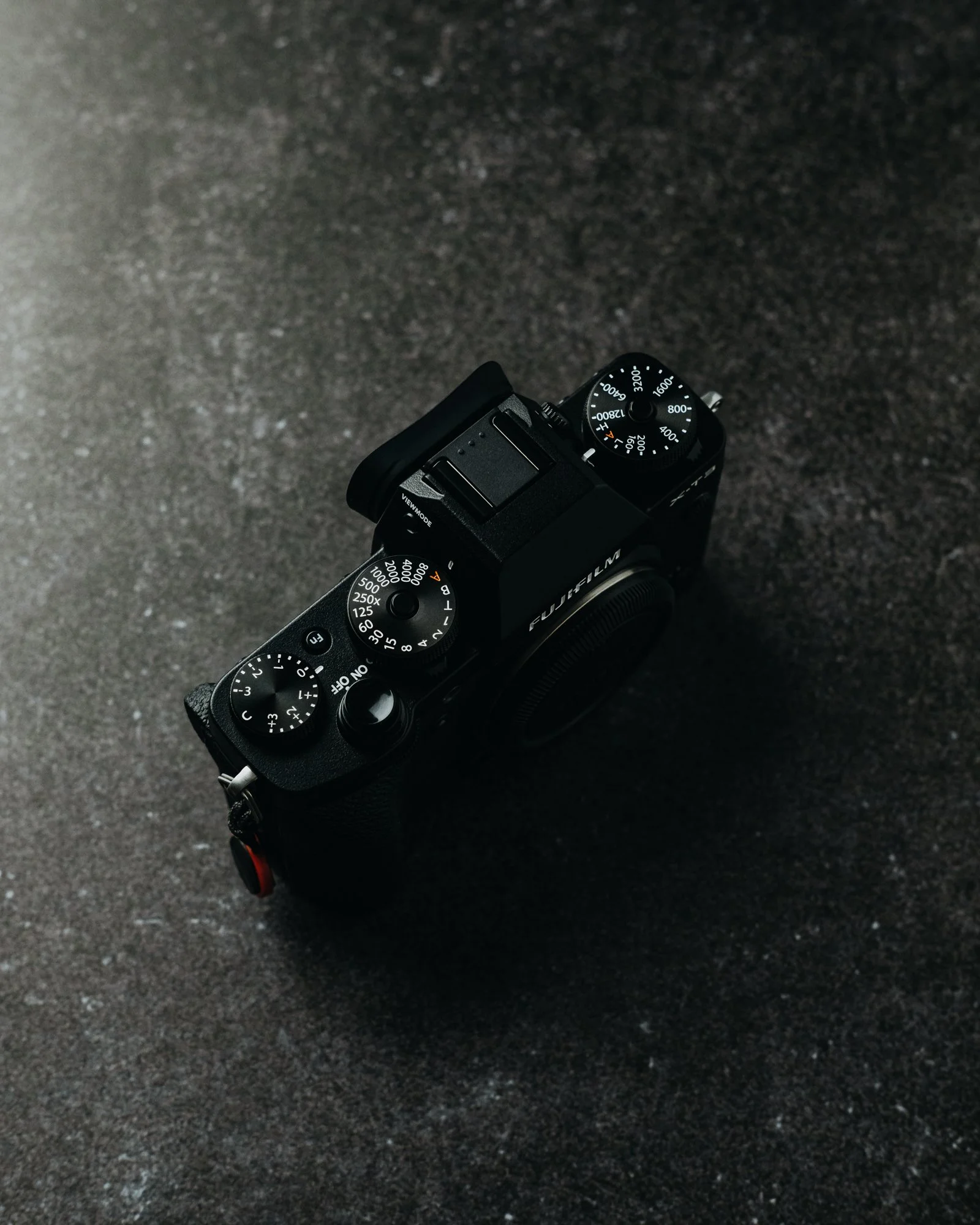 fujifilm-xt3-top-dials