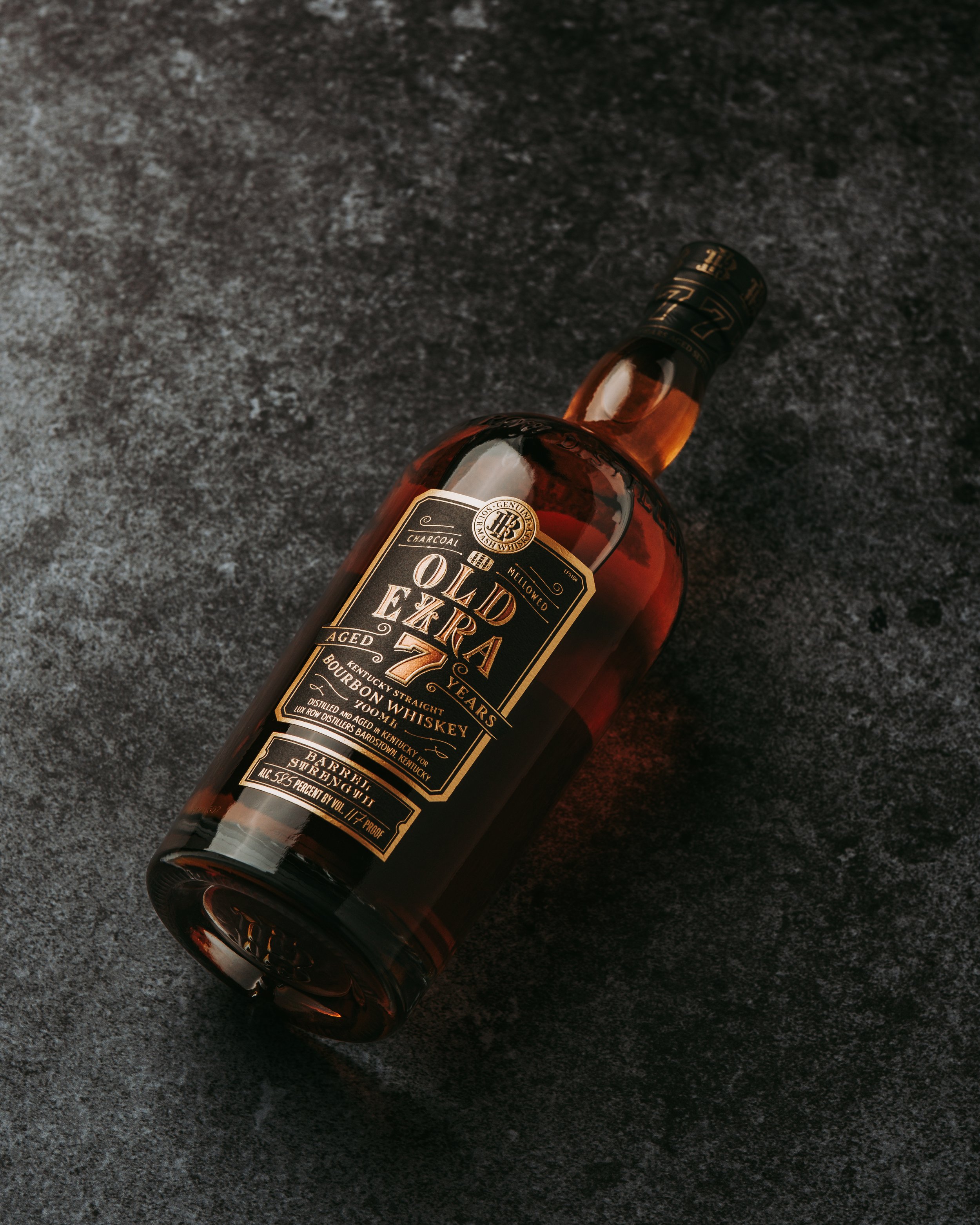 old-ezra-7-bourbon-03.jpg