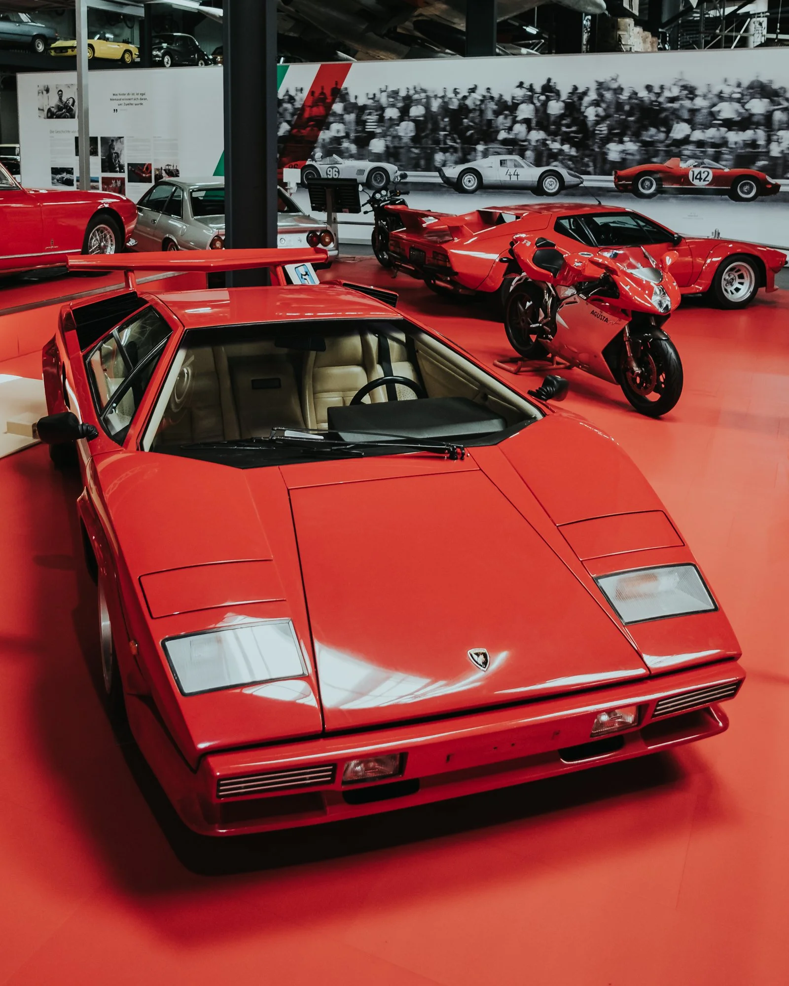 lamborghini-countach