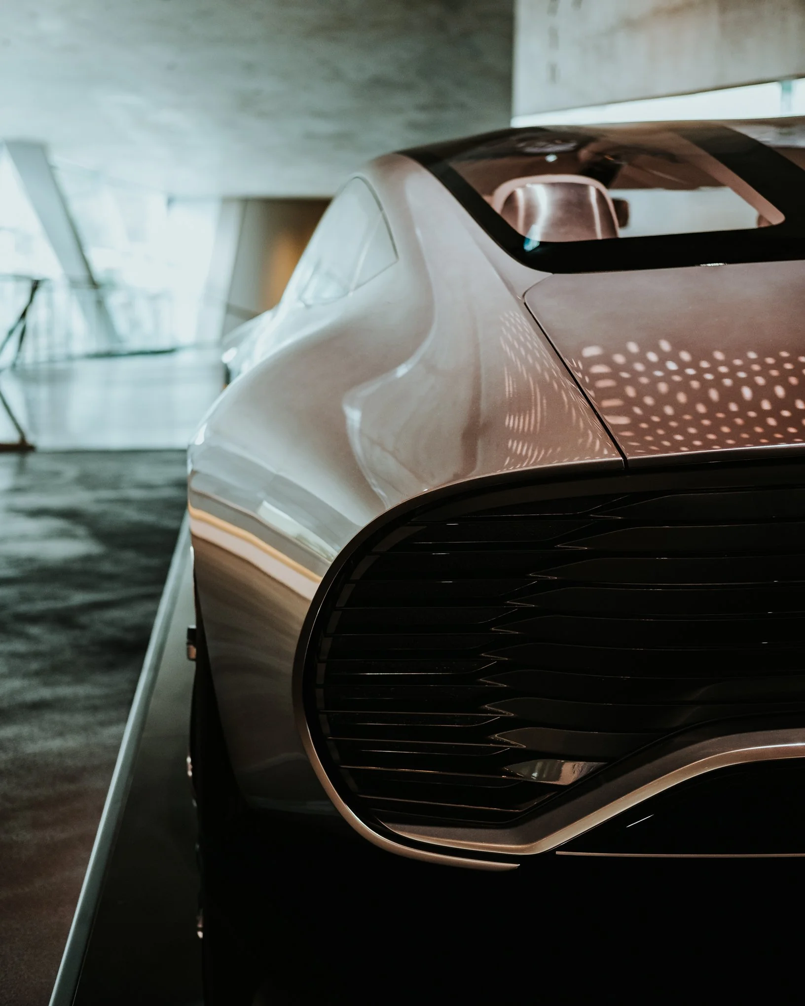 mercedes-benz-coupe-futuristic