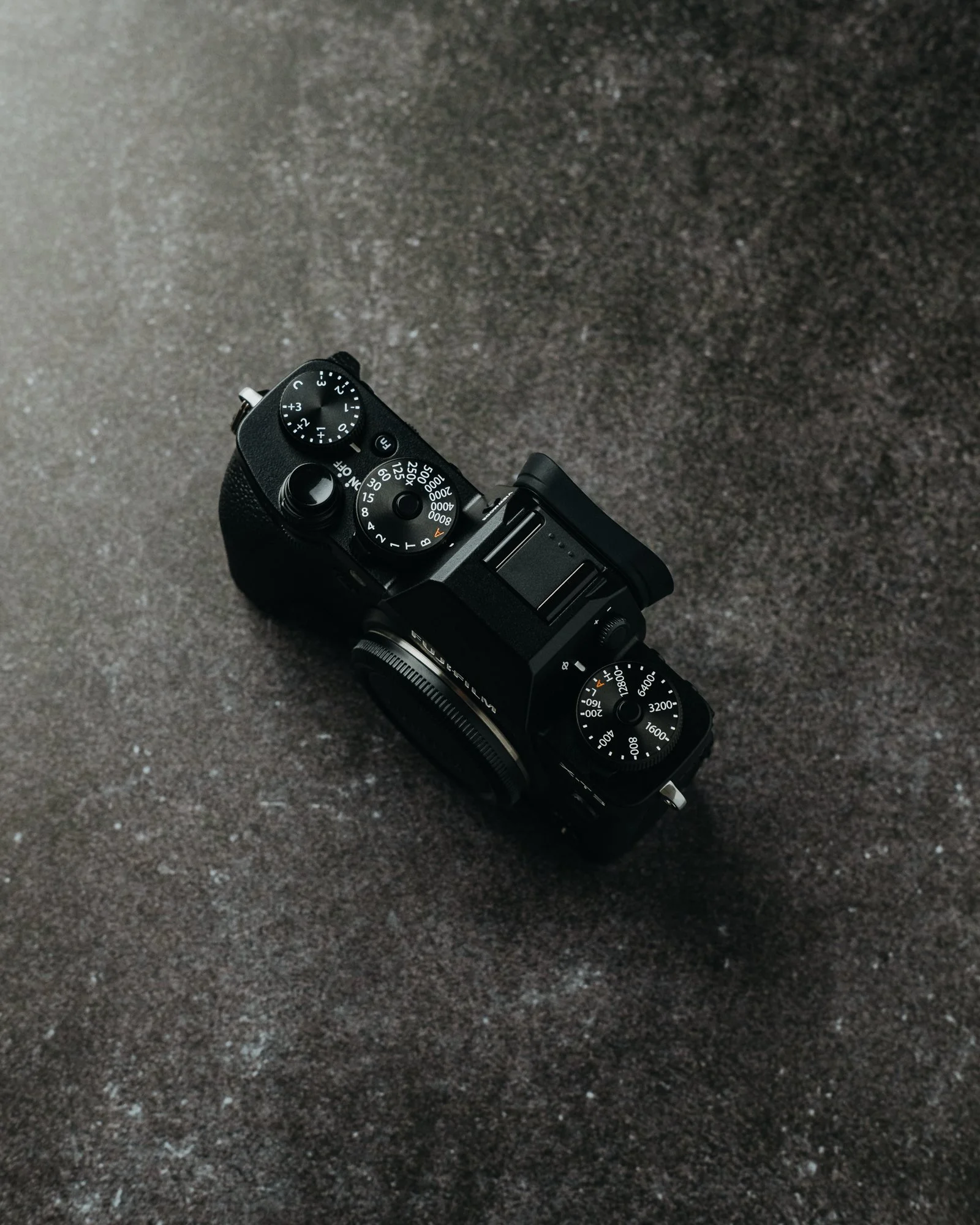 fujifilm-xt3-top-dials