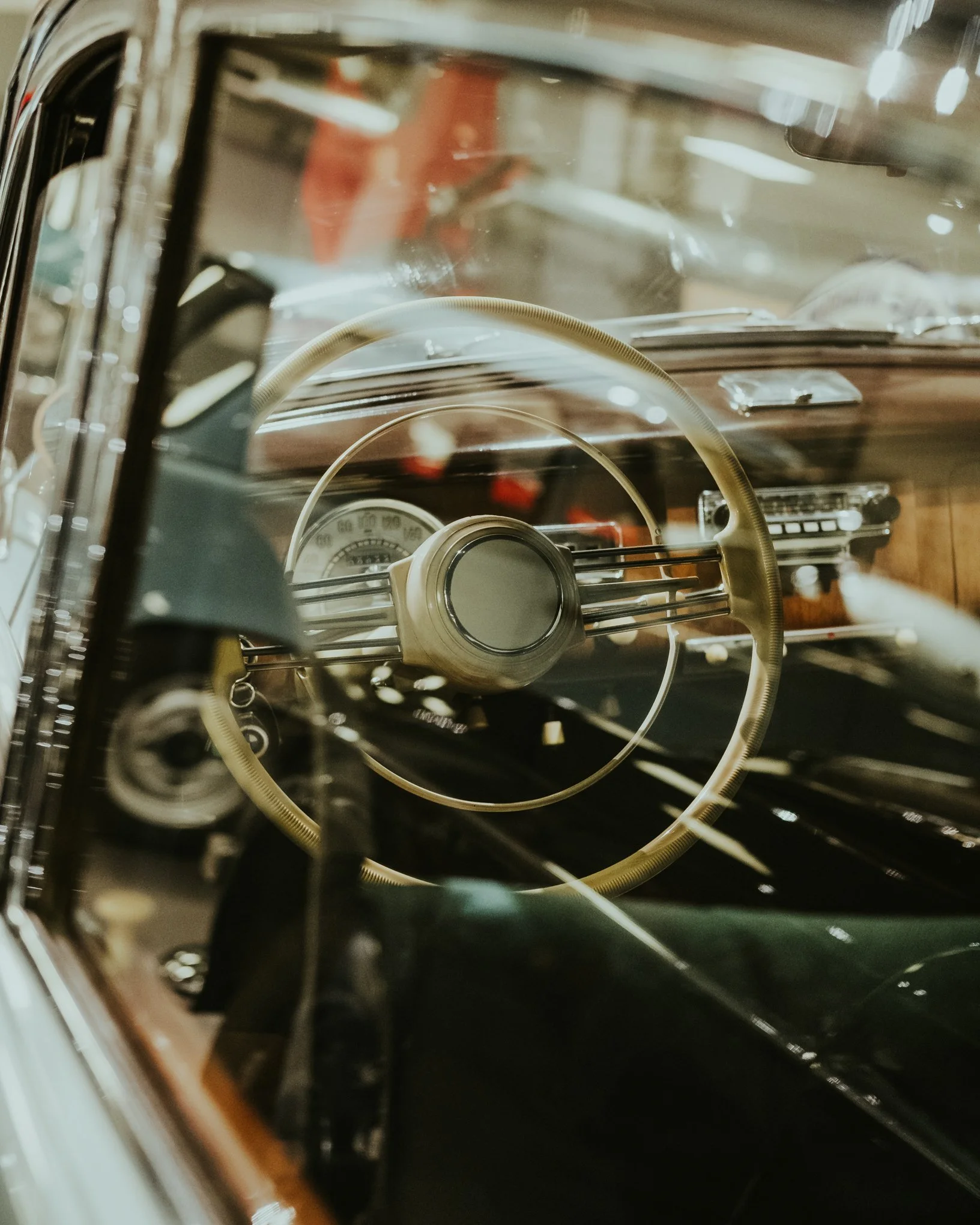 bmw-coupe-interior-reflection
