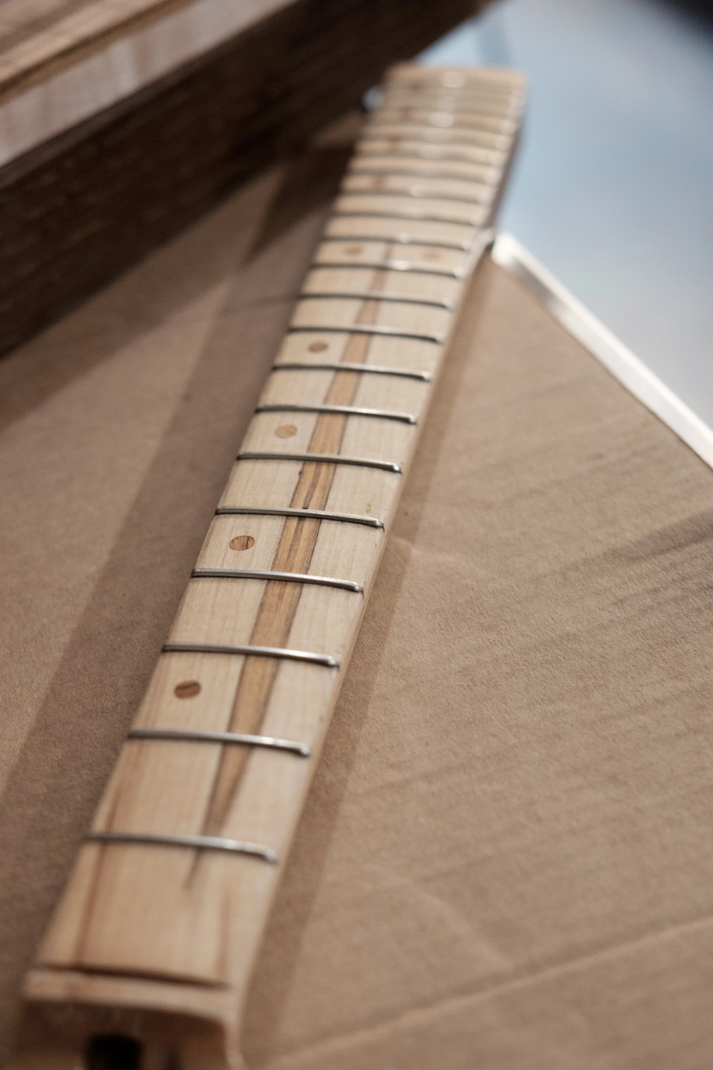 Gravino guitars-process-selects-2021-22.jpg