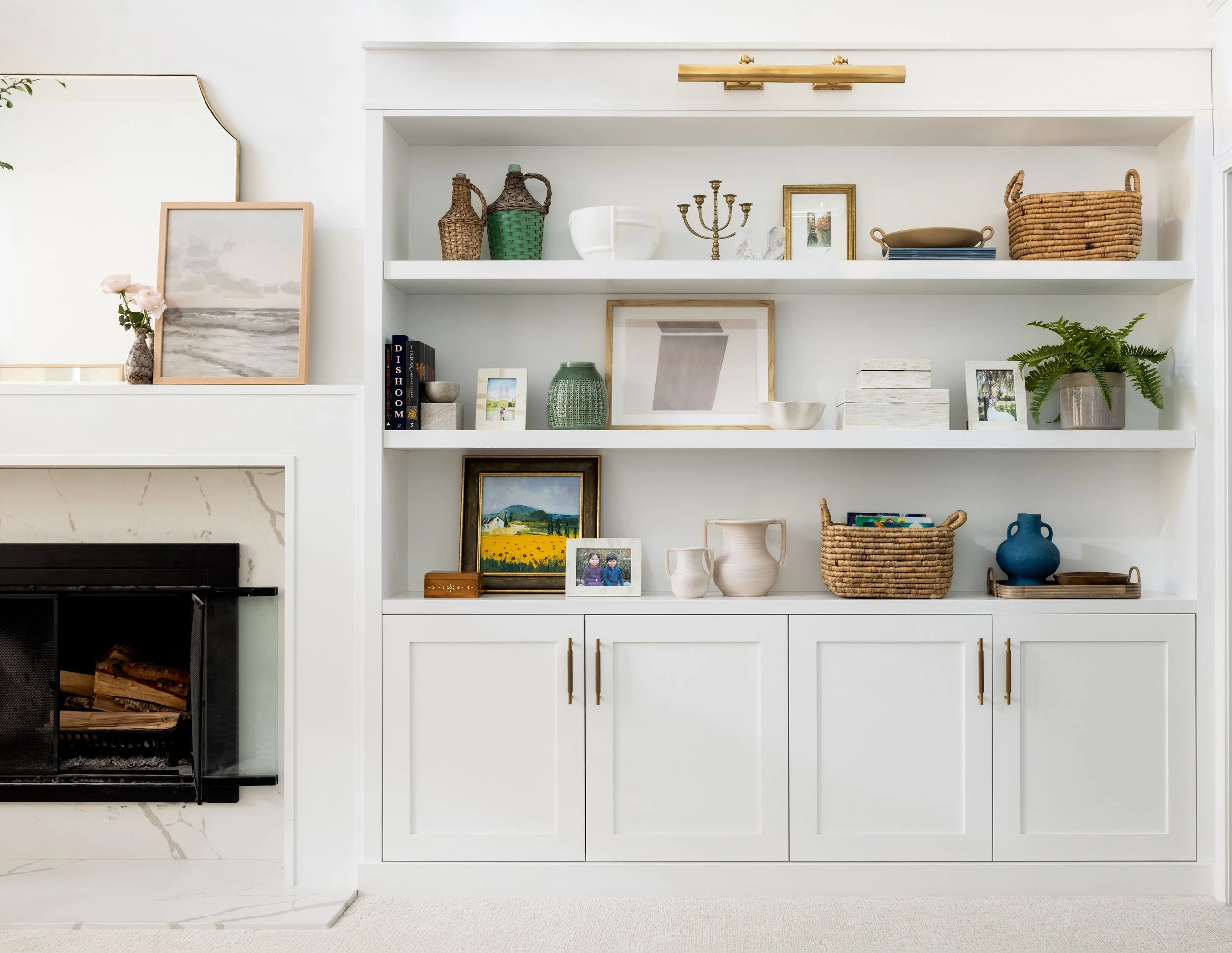 Styled Living Room Bookshelves.jpeg