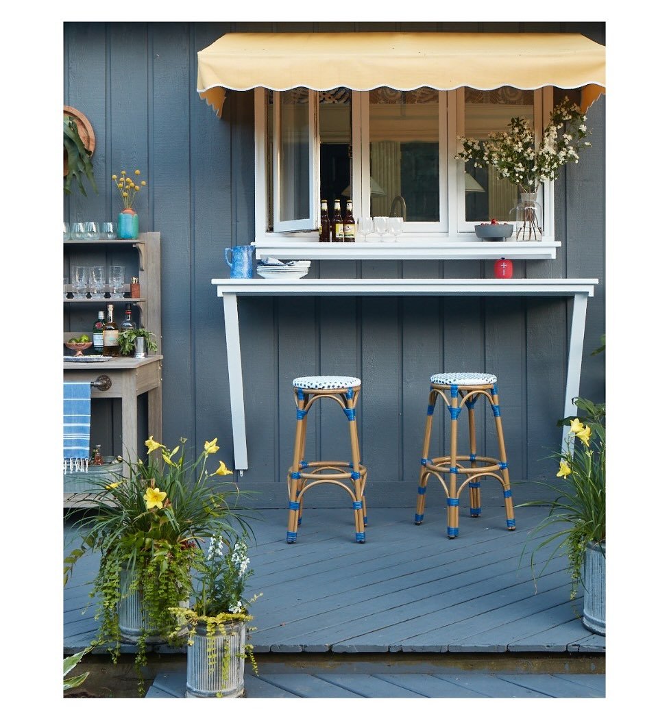 Summertime spots ☀️
Produced for @betterhomesandgardens 
📷: @nathankirkmanphoto 
👯&zwj;♀️: @tahler.style