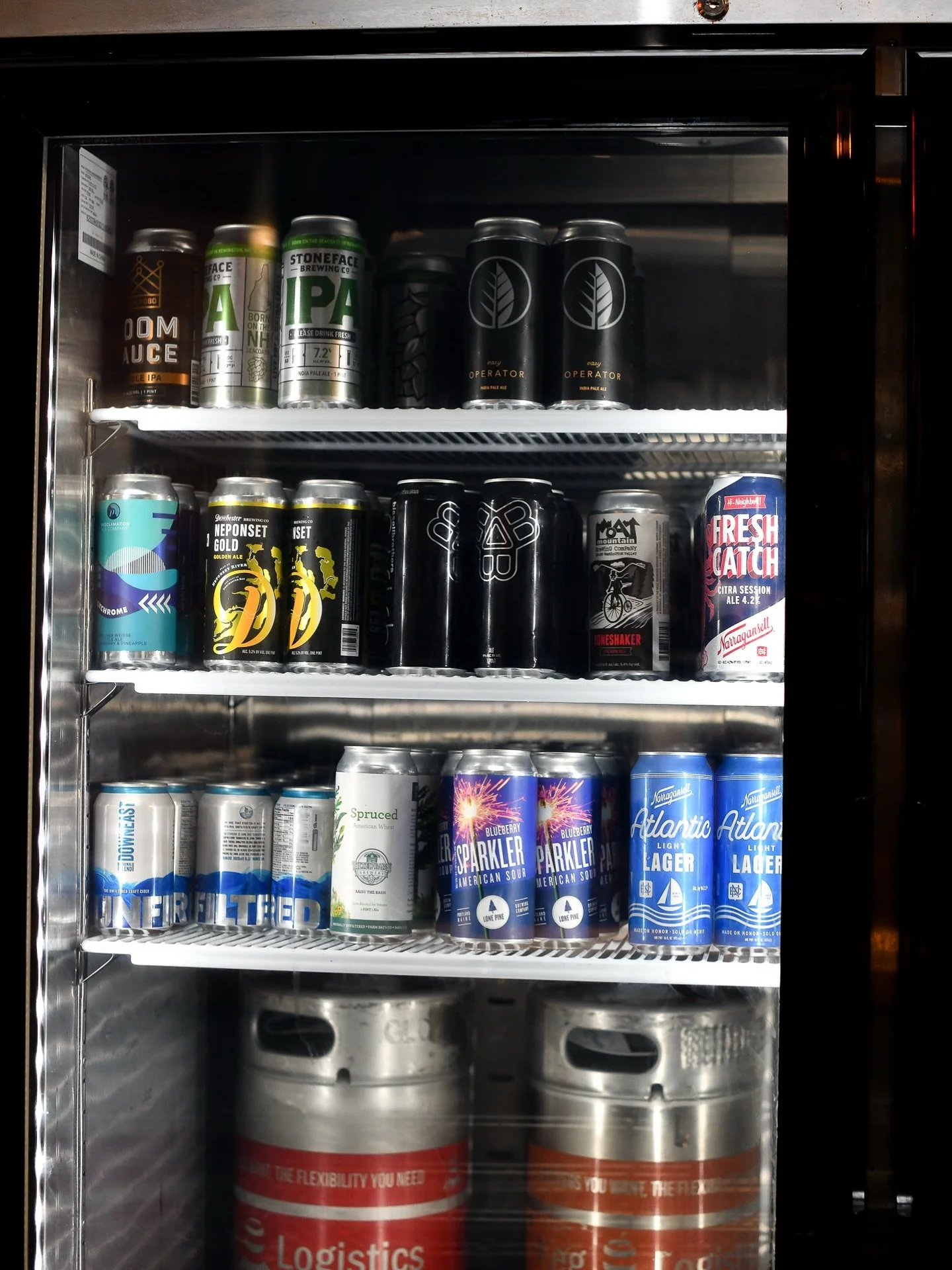 Supporting local never tasted so good 🍻 We're stocked with your favorite local cans this week!

#craftbeer #bostonbeer #drinklocal #supportlocal #bostonbrew #drinkboston #bostonbars