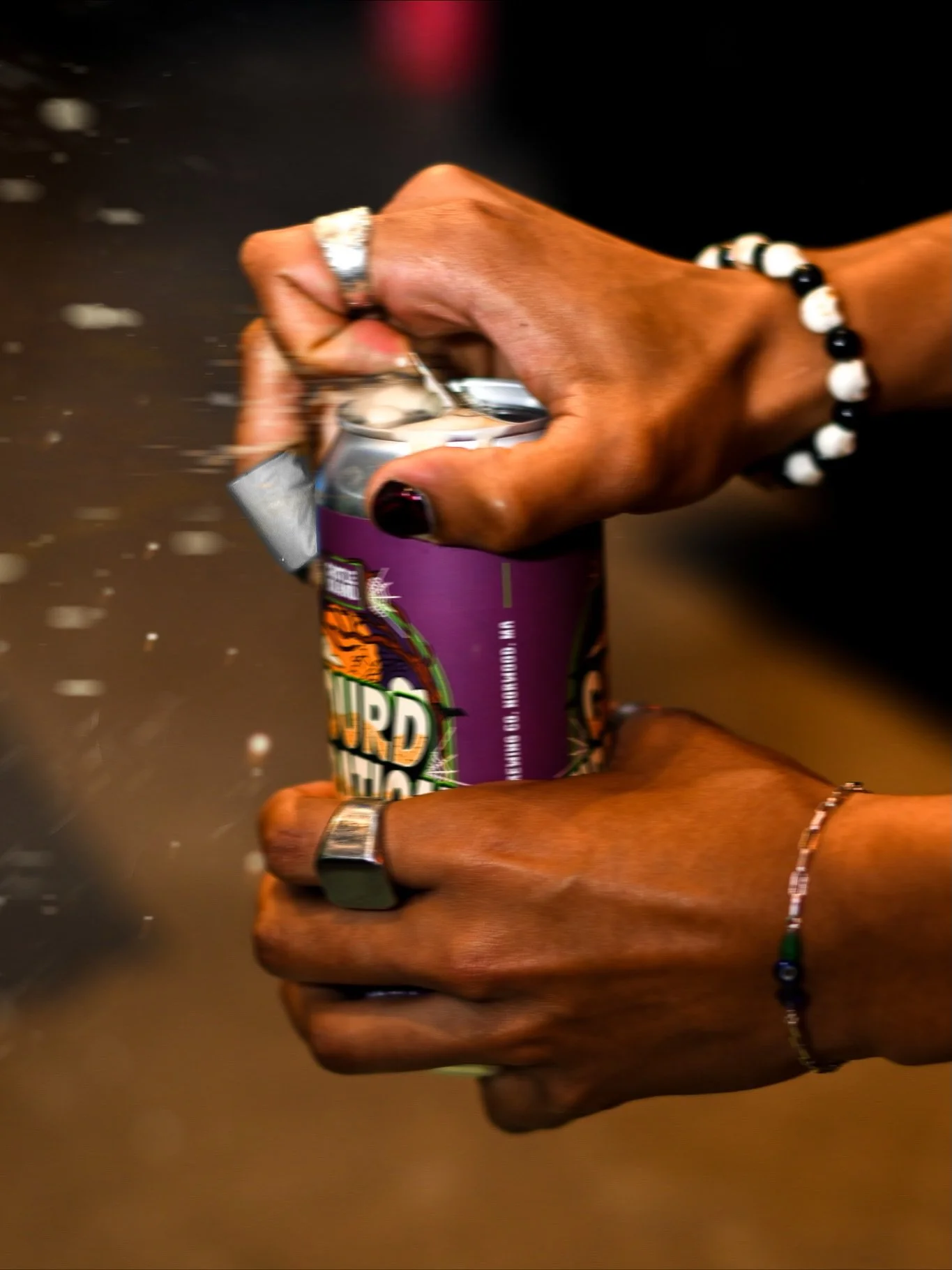 Crack open a beer and taste those Gourd Vibrations 🎃🍻 Treat yourself to this spooky good pumpkin brew tonight!
#pumpkinbeer #fallbeer #falldrinks #fallinboston #drinkbeer #localbeer #bostonbar #craftbeer