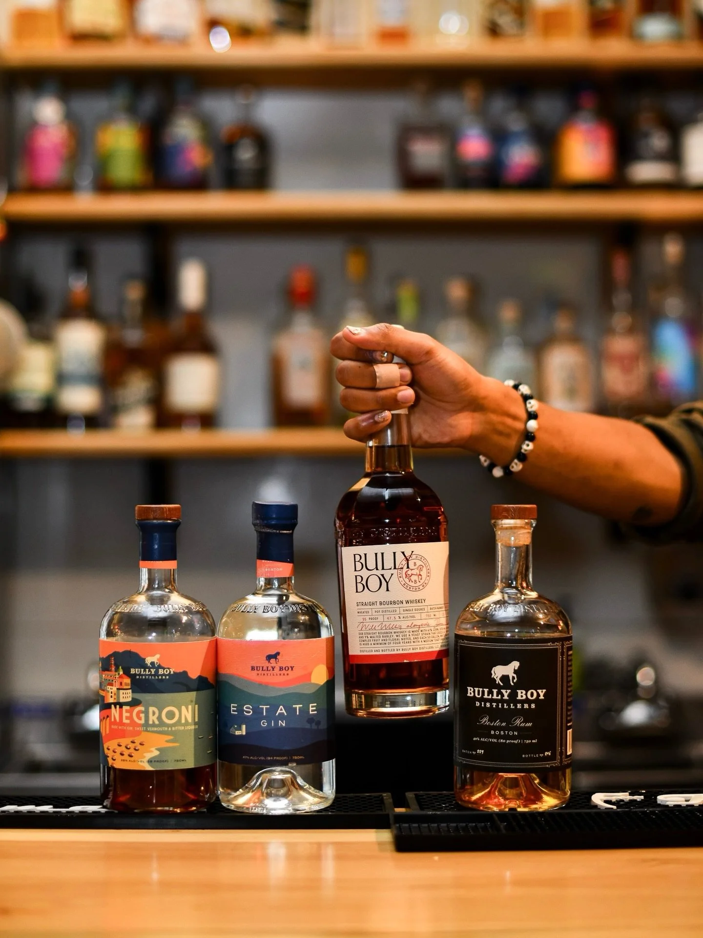 We love sharing a true taste of the city at The Pine Bar 🫶 Bully Boy started right here in Boston and uses locally sourced ingredients. Come support local!

#bullyboy #bostonmade #bostondrinks #craftcocktails #localspirits #drinkstagram #localbar