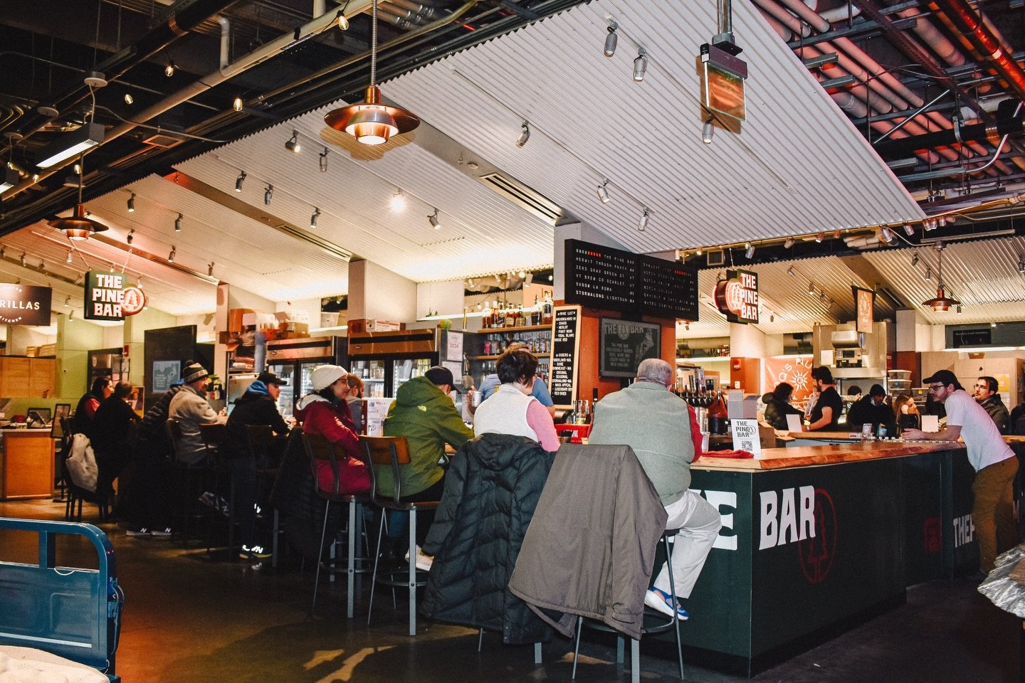 Cheers to friends, local brews, and another great year ahead 🍻 Thanks for keeping it local 🫶&nbsp;

#bostonbar #bostondrinks #craftbeer #craftcocktails #drinklocal