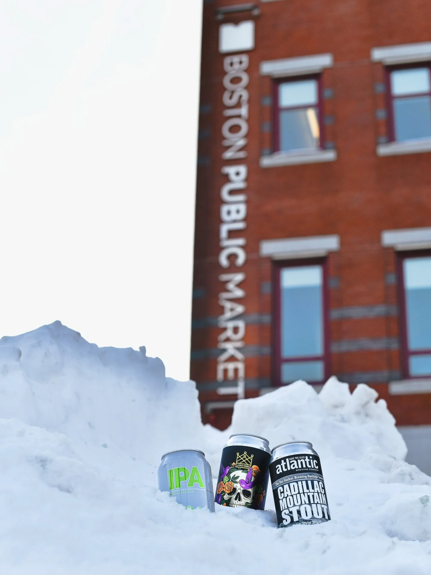 Patriots Super Bowl 🏈 + ice cold beer 🍻 = a perfect Boston weekend 🔥 Come stop by for some drinks this weekend!!

#craftbeer #bostonbar #bostonbeer #bostondrinks #bostonpublicmarket