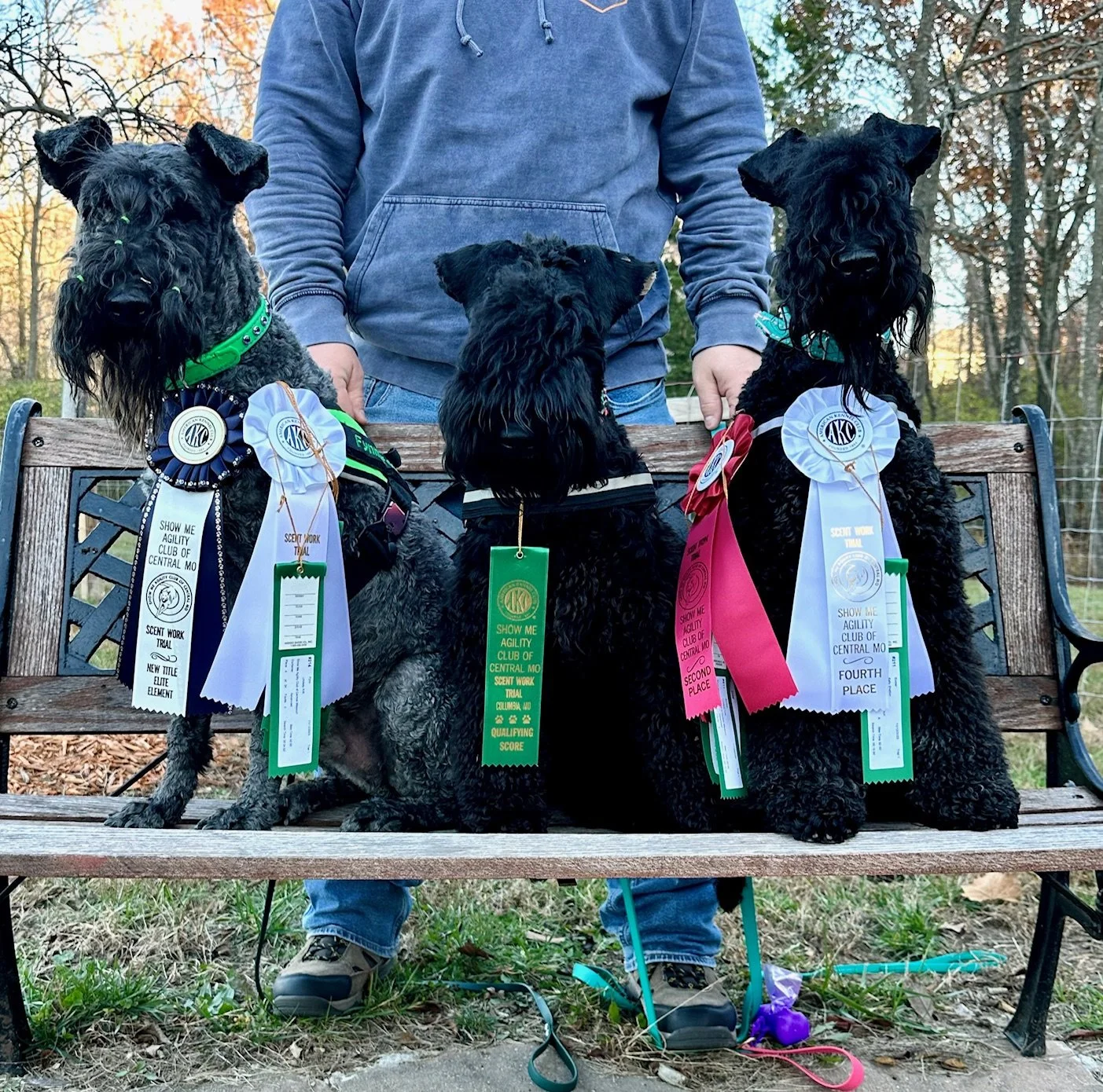 Ember on the right, Margot, her daughter, in the middle. 