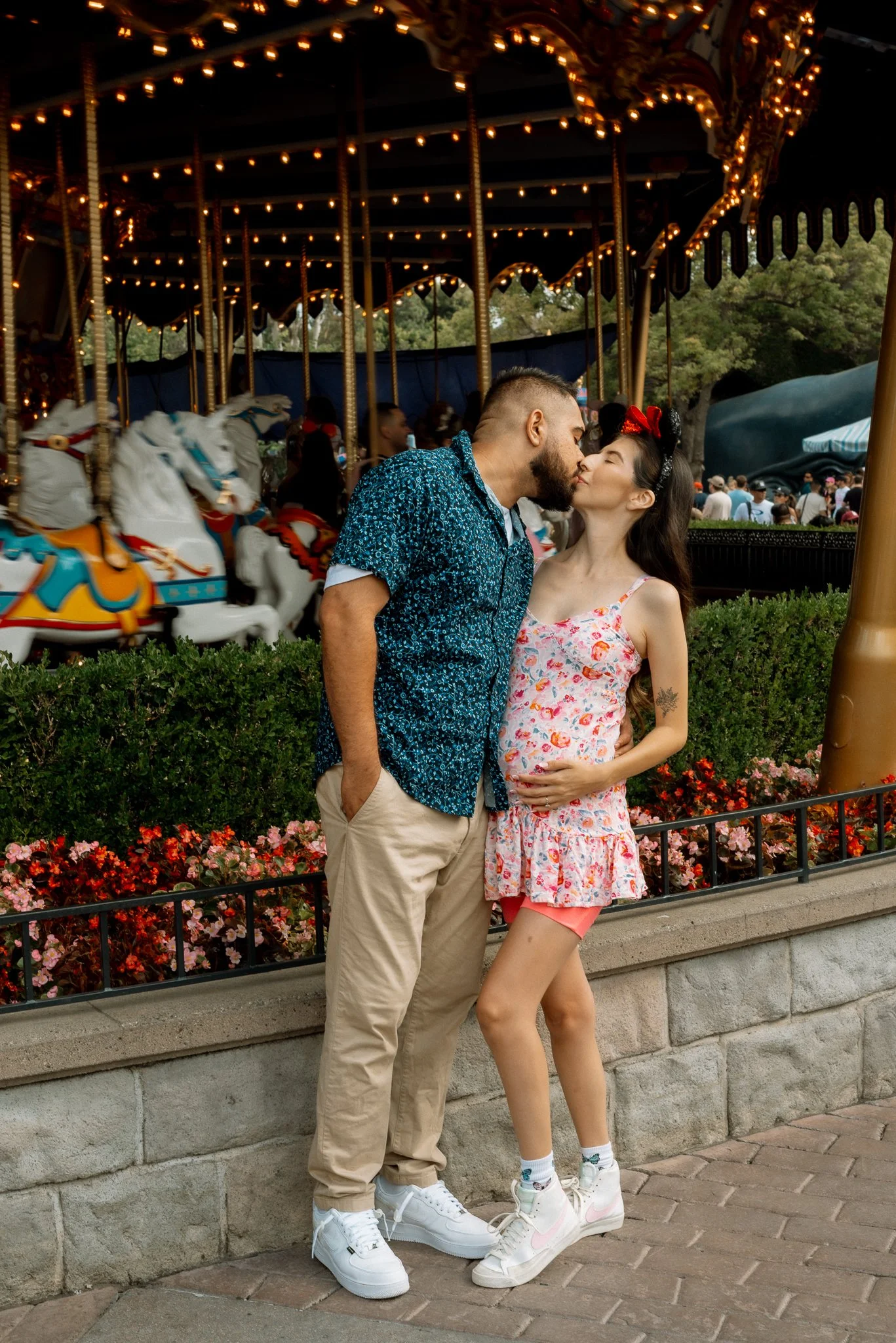 Disneyland Maternity Photos