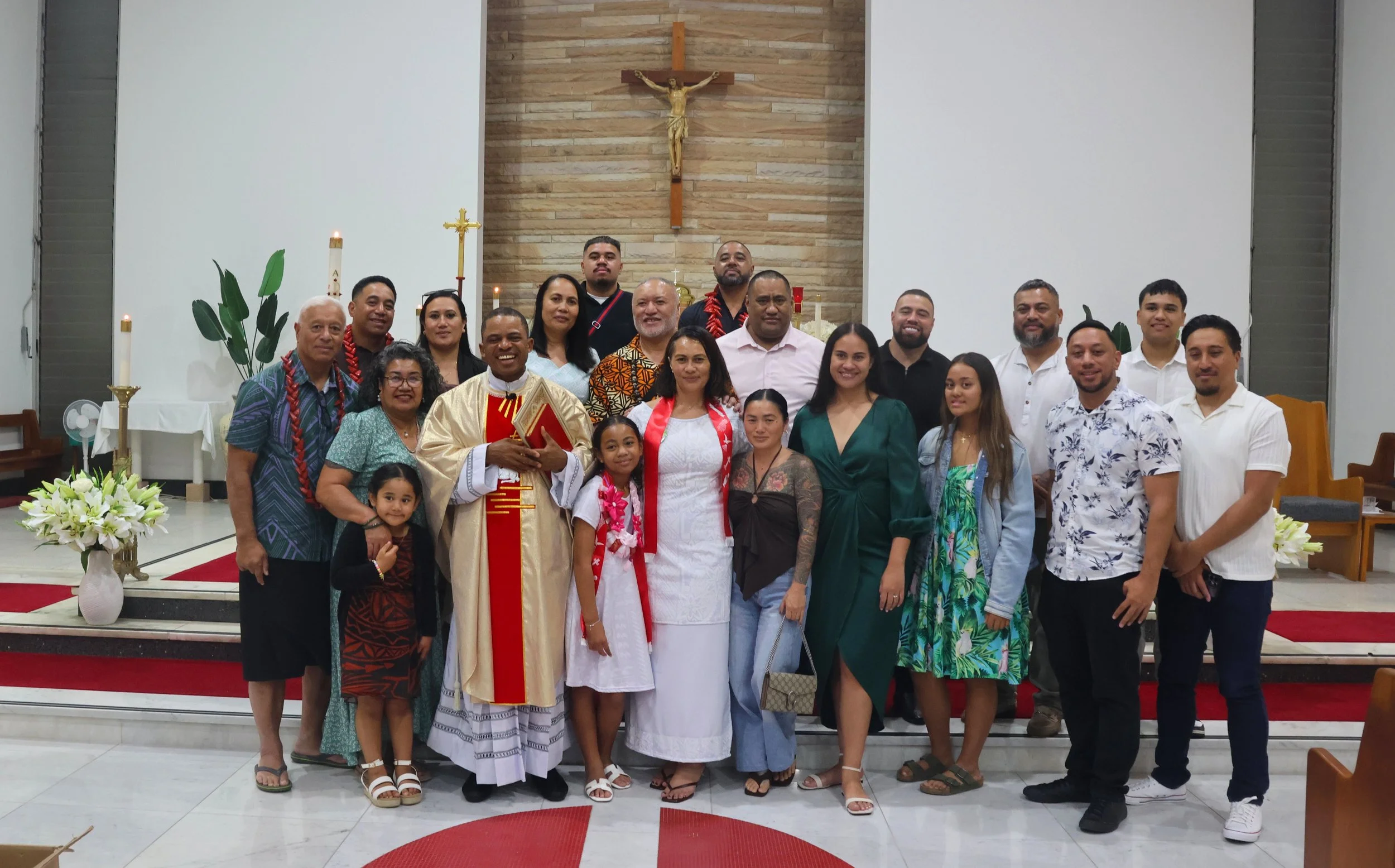 RCIA0090 Fr John RCIA family.jpg