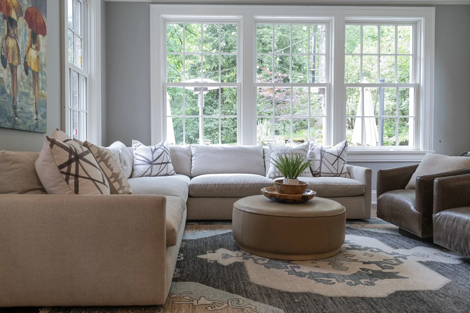 modern-plush-living-room-designed-by-violet-marsh-interiors