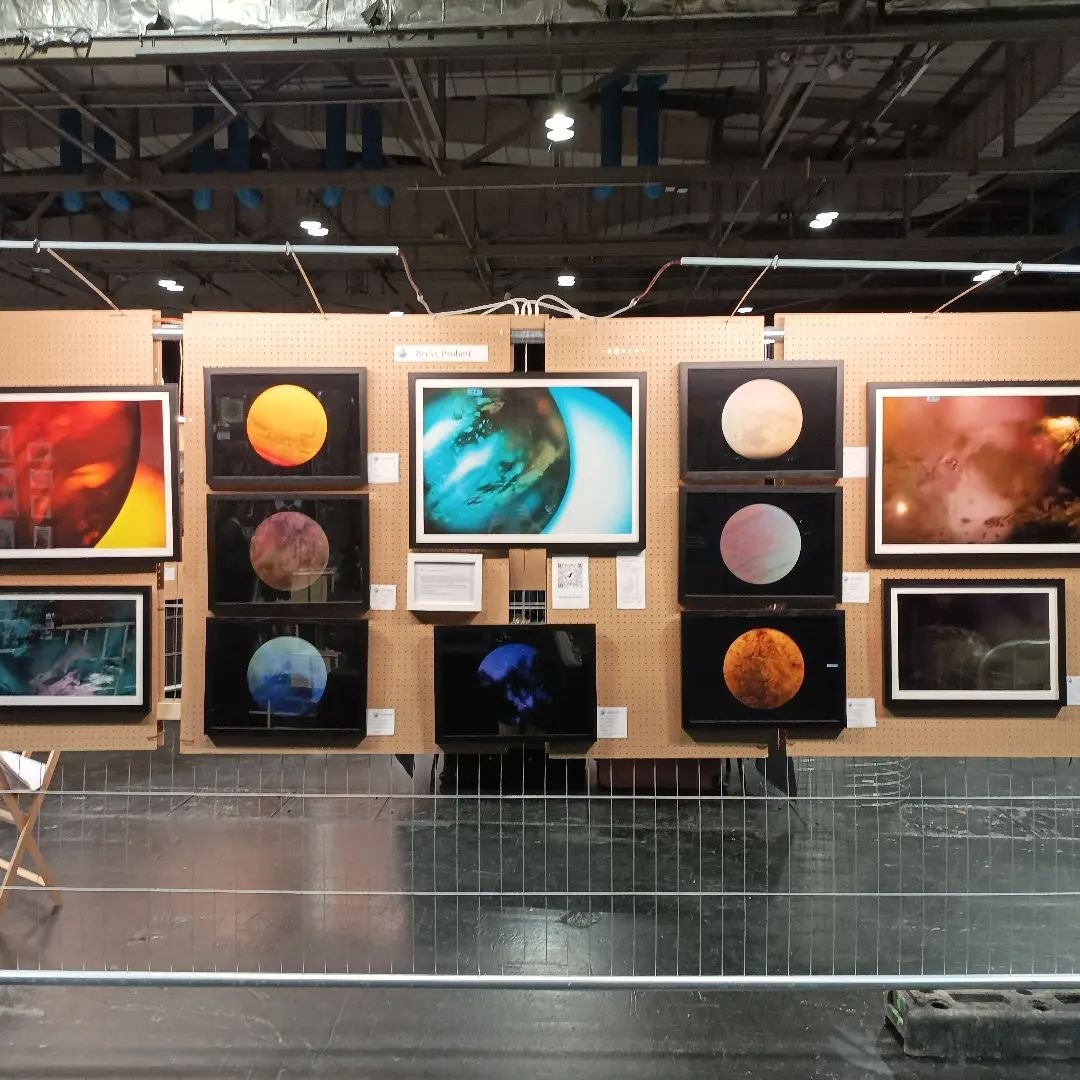 Art Show is now officially open 🙂
.
.
#worldcon #glasgowin2024 #glasgow #artscience #underdifferentskies #invisibleplanets #cosmos
