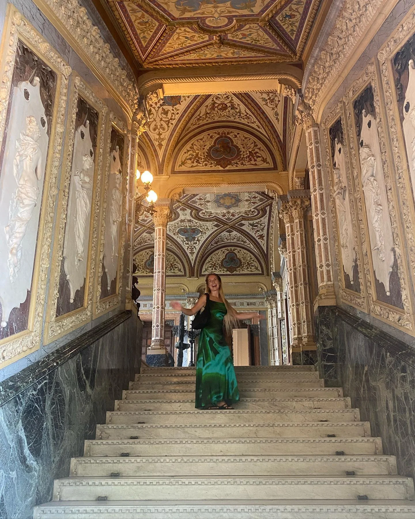 I&rsquo;ve been blessed to be in Tuscany, Italy for the past three months doing an artist residency at @castellodigargonza &amp; Le Capanne 
.. a joy and a gift to say the least ✧*･ﾟ* This project was part of the Gargonza Arts Award &lsquo;22, which 