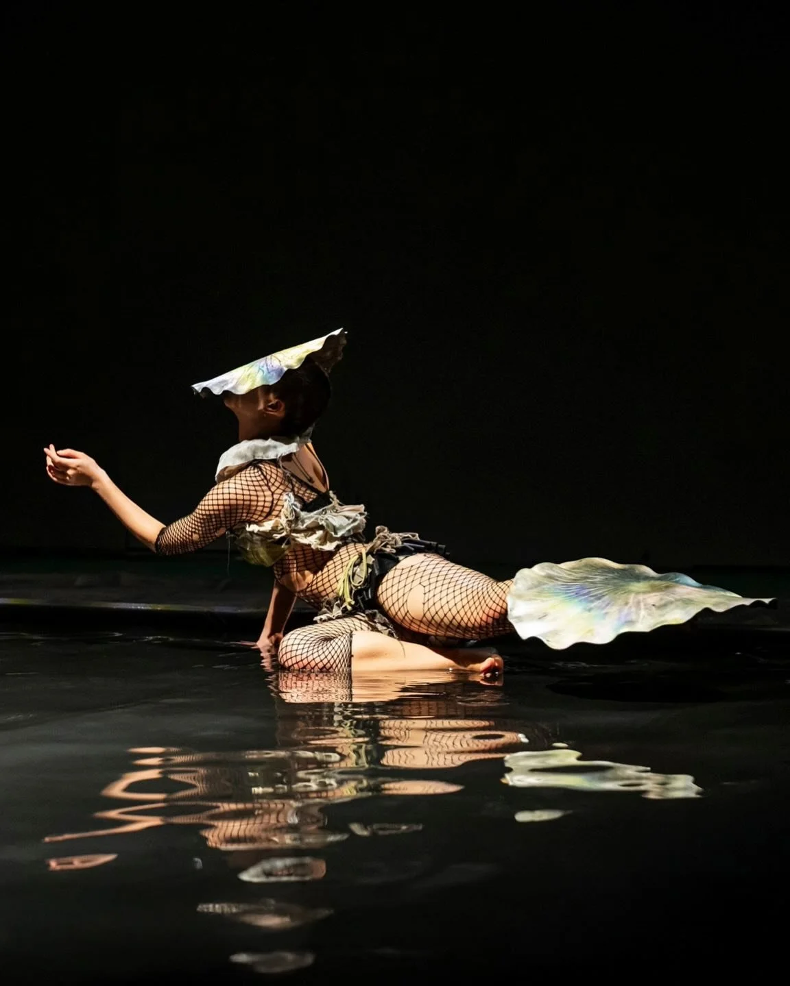 𓇢𓆸 Children of Zeus is coming. Over the past year this work has been growing slowly and stubbornly, shaped by water and myth, by body and breath, by the friction between ancient wounds and the world we are living in right now. A living installation