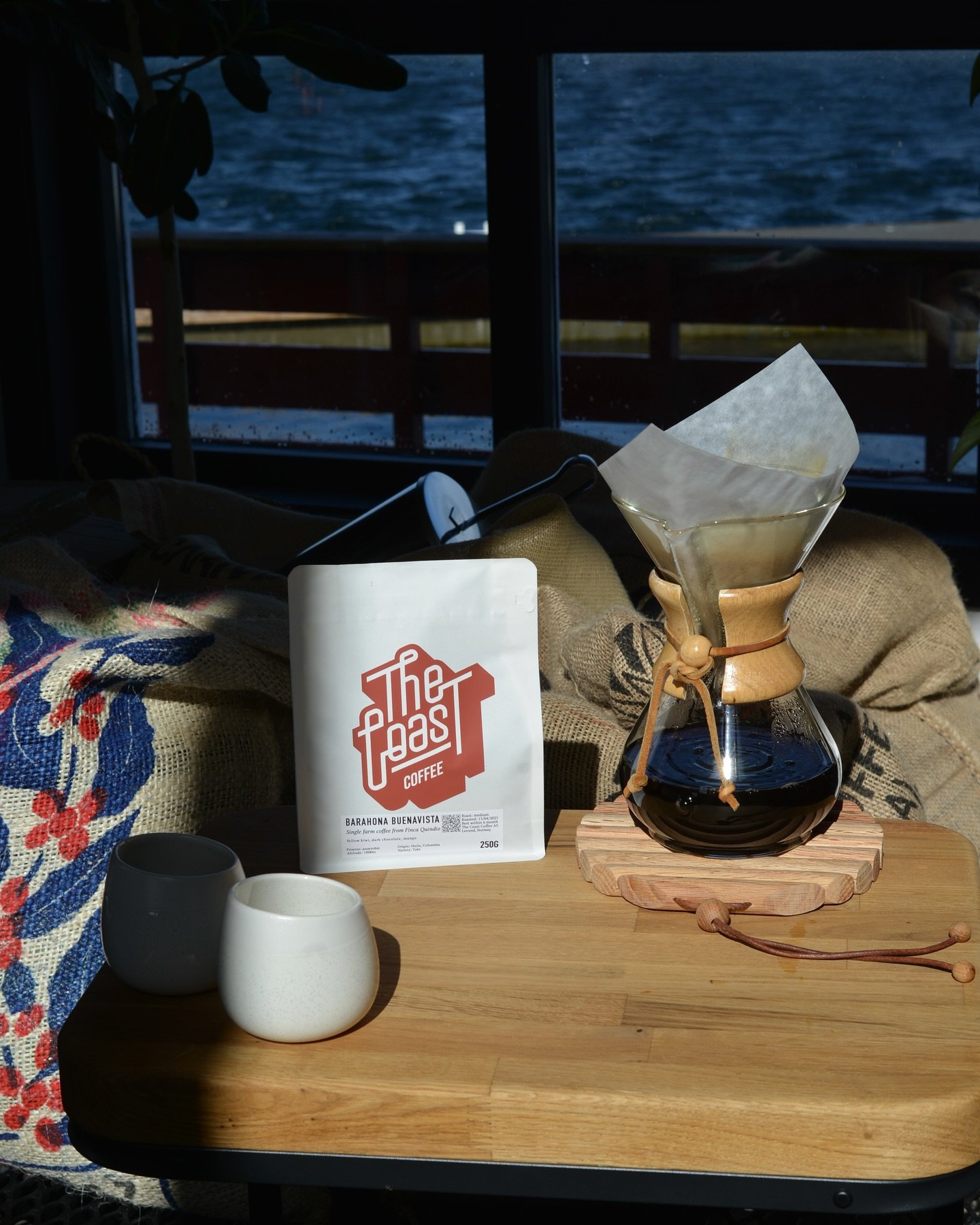 ✨ Barahona Buenavista ✨
Dette er ikke kaffen vi liker &aring; se forsvinne fra lageret v&aring;rt. Dyp og ren anaerob fermentering &ndash; en kaffe man rett og slett kan d&oslash; for.
Jeg nyter den hver eneste morgen, og vil helst ikke tenke p&aring