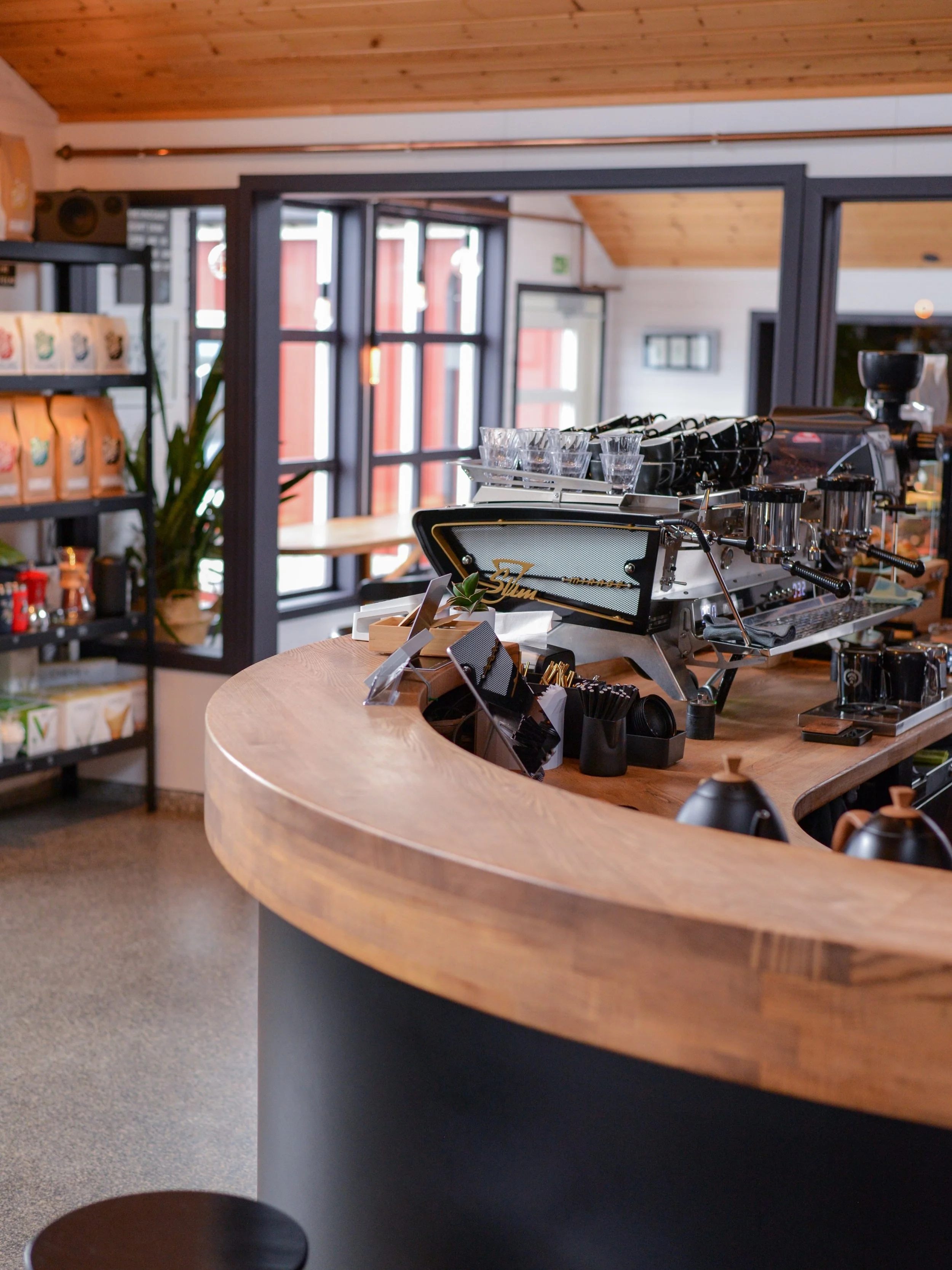 The end of the world has good espresso.
#coffeelover #coffe #espresso #keesvanderwesten