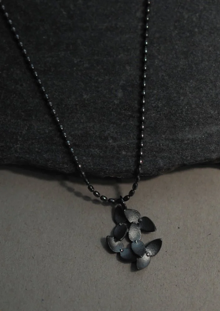 sarastus riipus sm.JPG