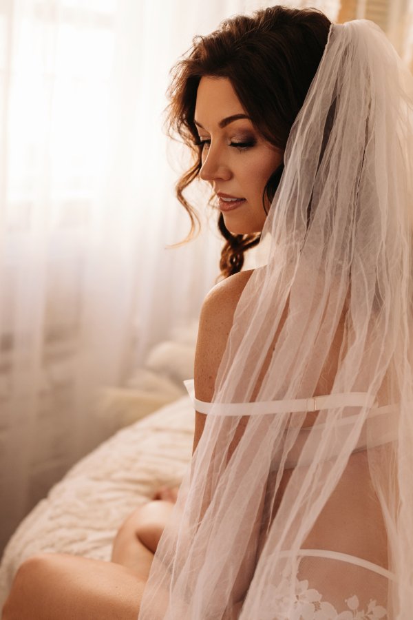 Boudoir photographer for Provo and Utah County clients at the private Blushed Boudoir studio in Salt Lake City