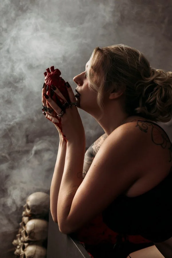 15 Halloween Boudoir Ideas