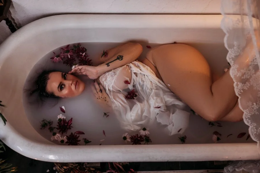 white-witch-milk-bath-boudoir-4100.jpg