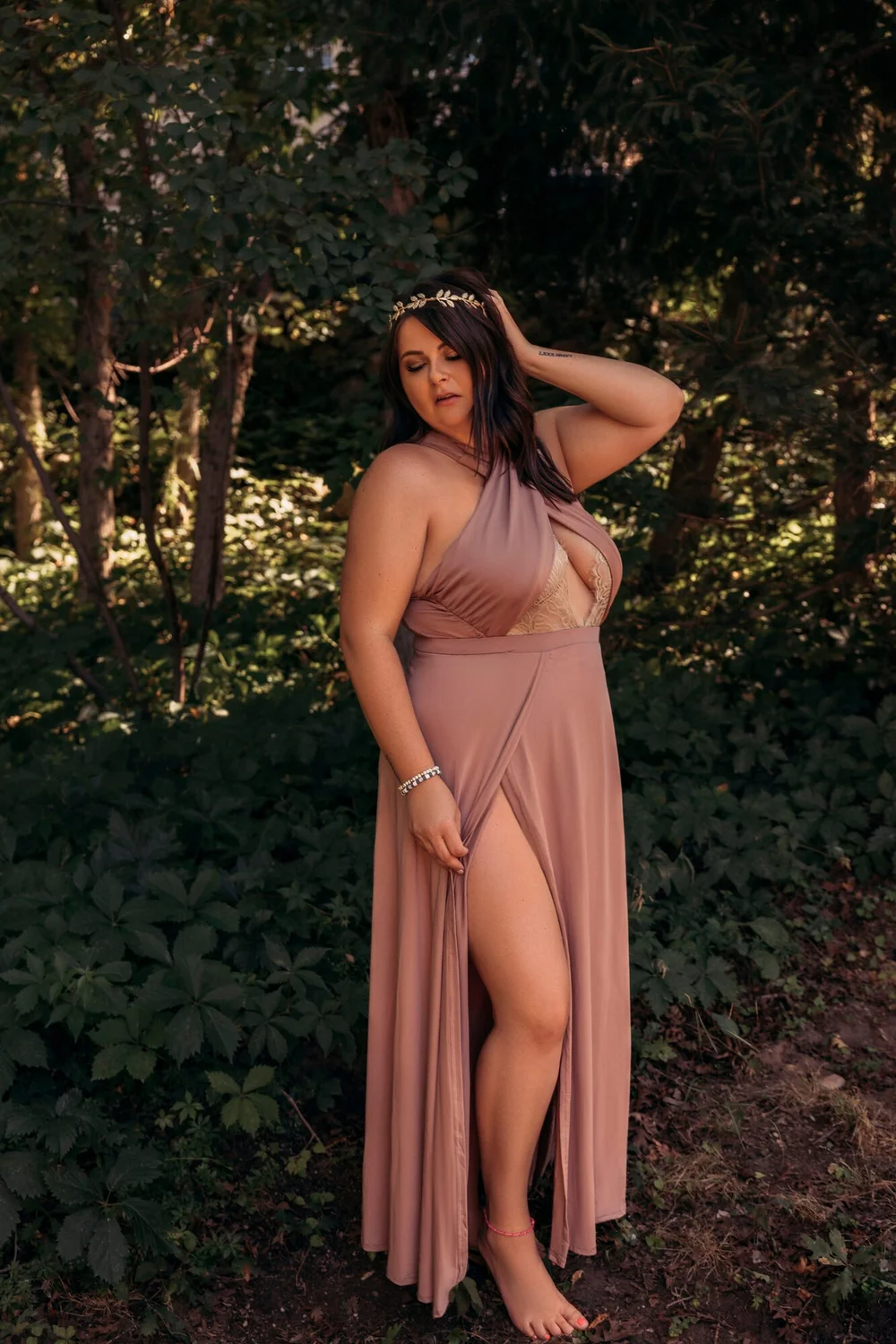 Retreat guests together during a Blushed Boudoir self-love retreat