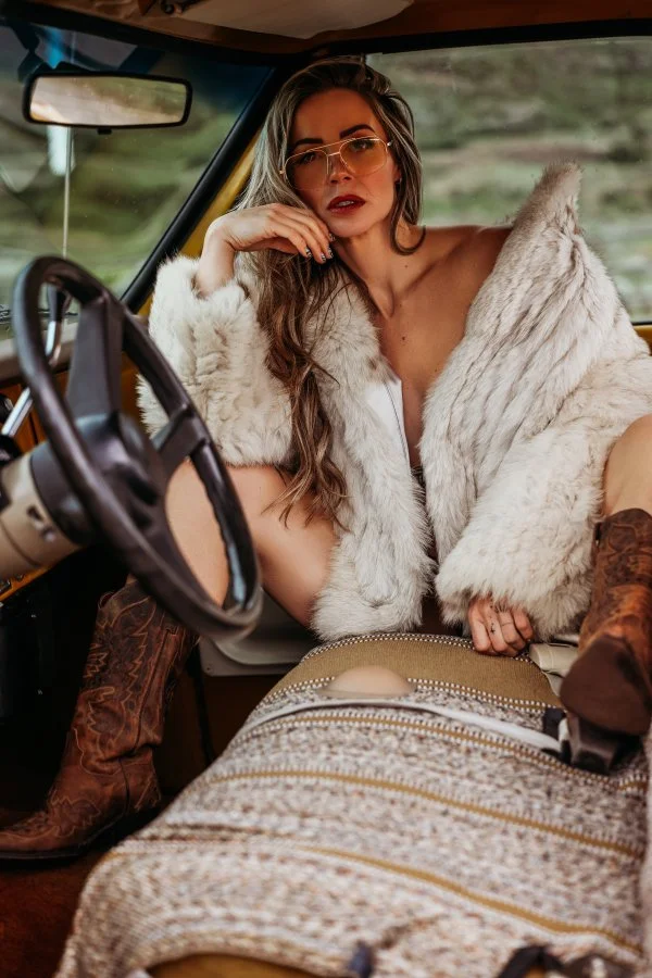 vintage-truck-boudoir-utah-3014.jpg