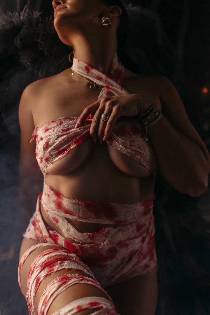 Dark glam Halloween boudoir look at Blushed Boudoir Utah