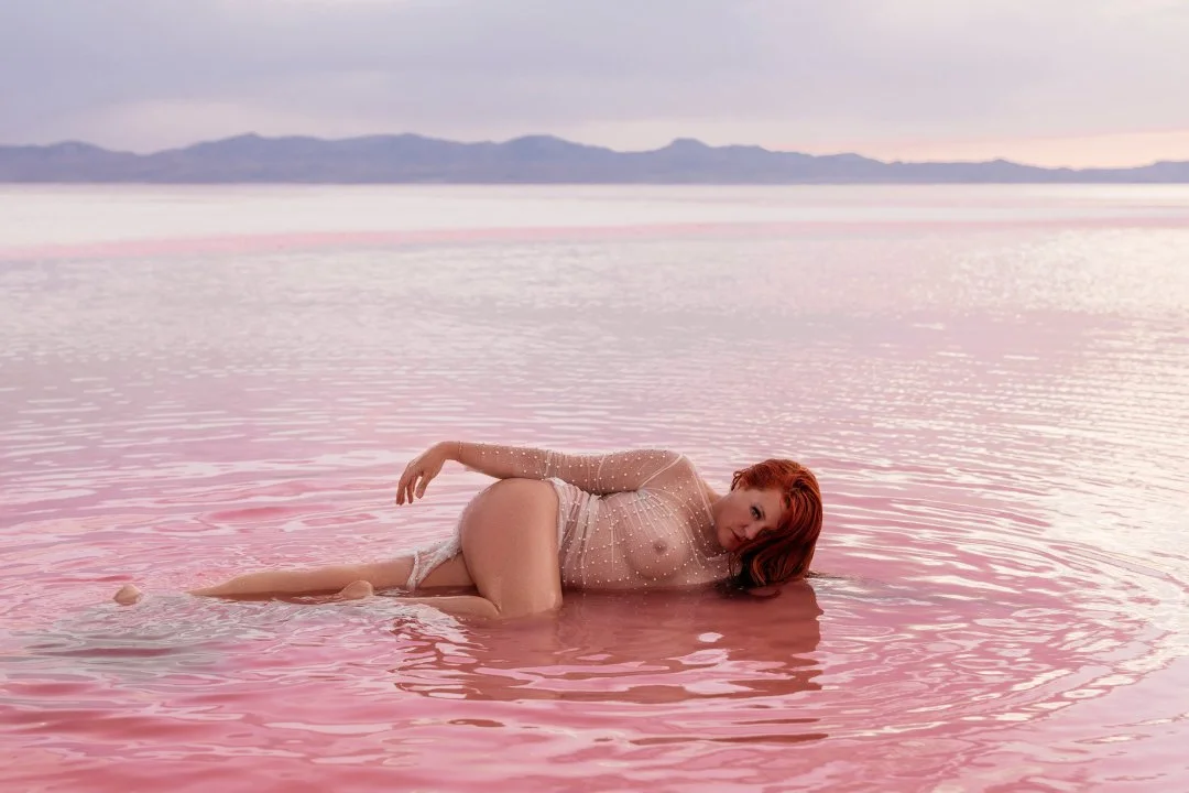 pink-lake-boudoir-5264.jpg