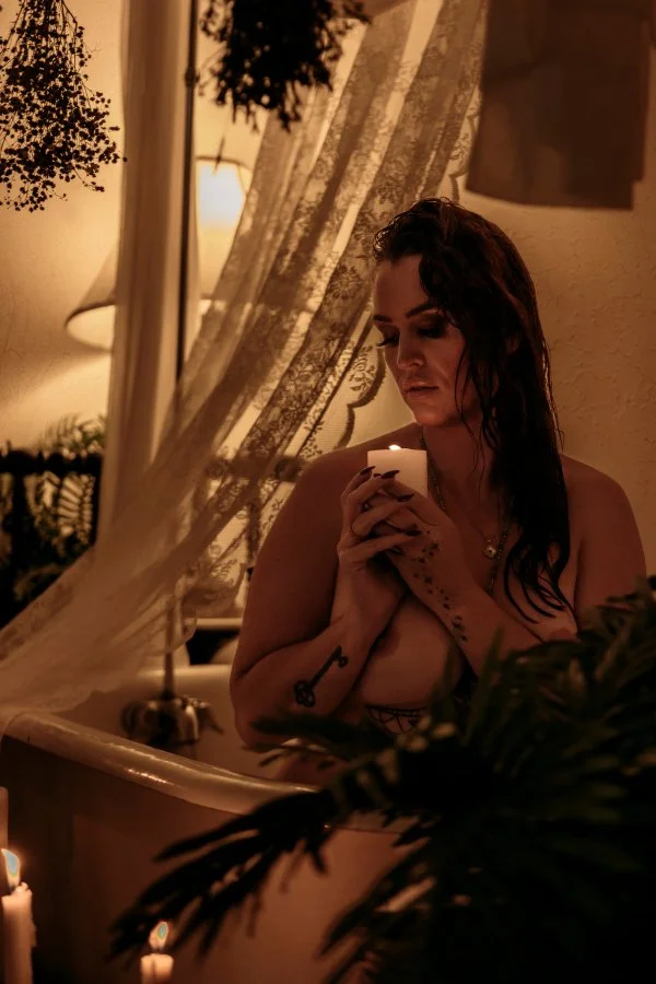 white-witch-milk-bath-boudoir-4146.jpg