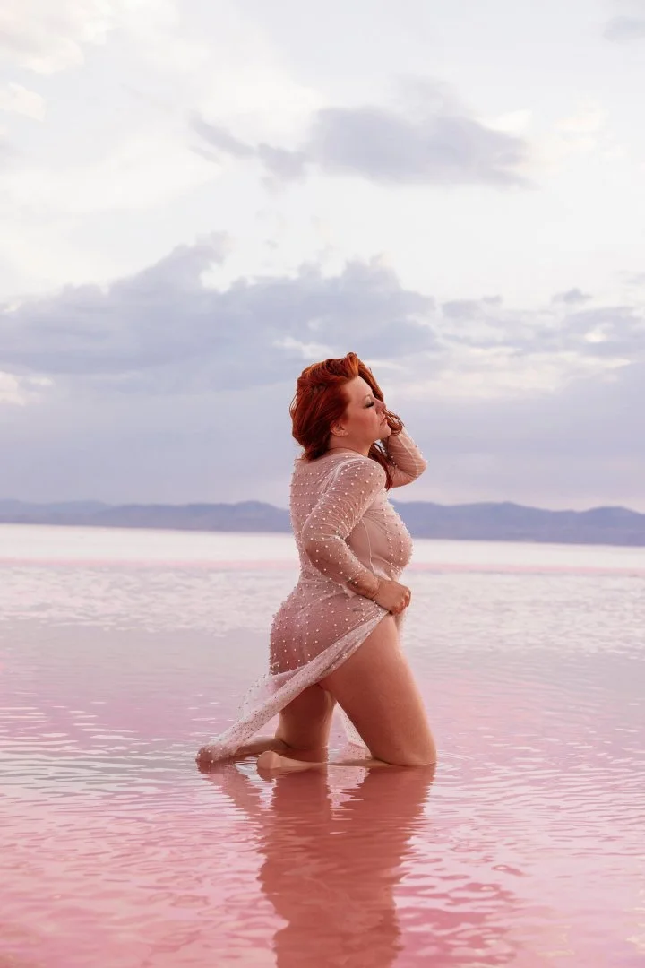 pink-lake-boudoir-5258.jpg