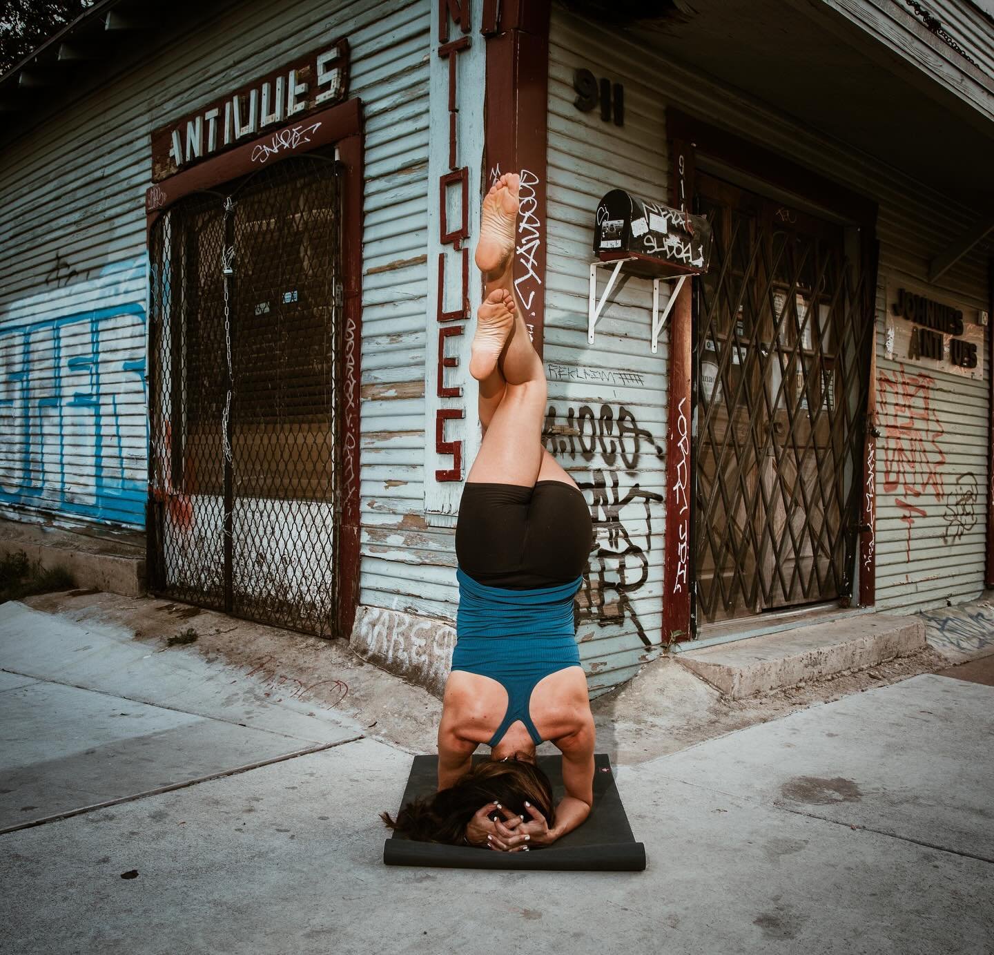 What&rsquo;s the Deal with Inversions and Arm Balancing?

Some of you may already be familiar with this, but it&rsquo;s worth mentioning: inversions and arm balances in yoga offer more than just cool poses. They bring actual benefits!

Health Benefit