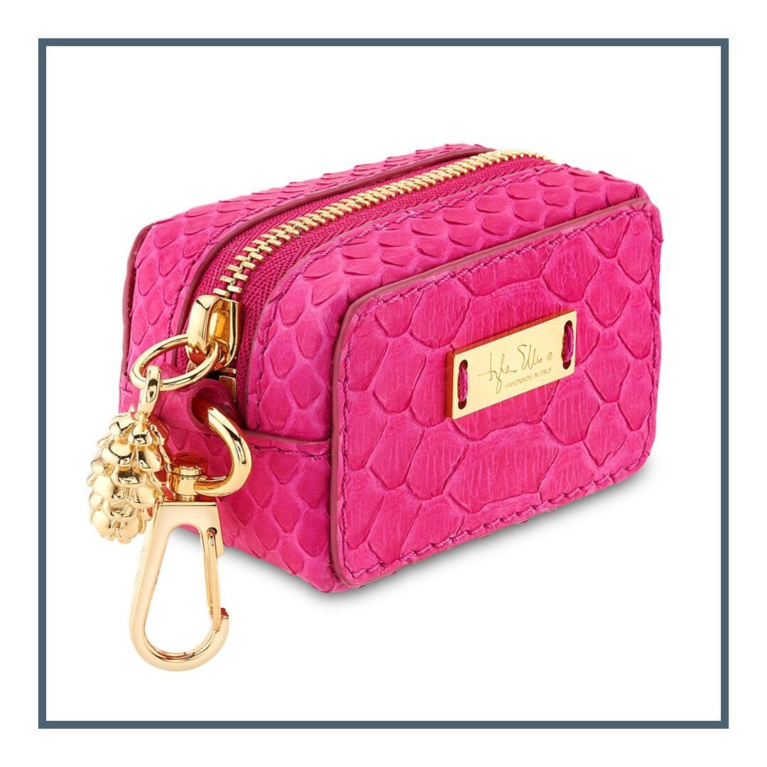Bag by Tyler Ellis

#handbag #Handbags #Purse #ProductPhotos #ProductPhoto #ProductPhotography #ProductPhotographer #AustinTexas #AustinPhotographer #Jewelry #JewelryPhotographer #jewelryphotography