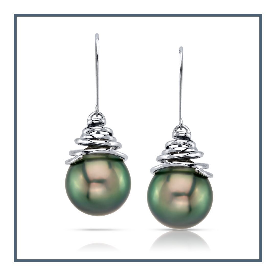 Earrings by King Plutarco

#earrings #pearlearrings #silverearrings #jewelry #jewelryphoto #jewelryphotos #jewelryphotography #jewelryphotographer #productphotography #productphotographer #productphoto #productphotos #austintexas #austinphotographer