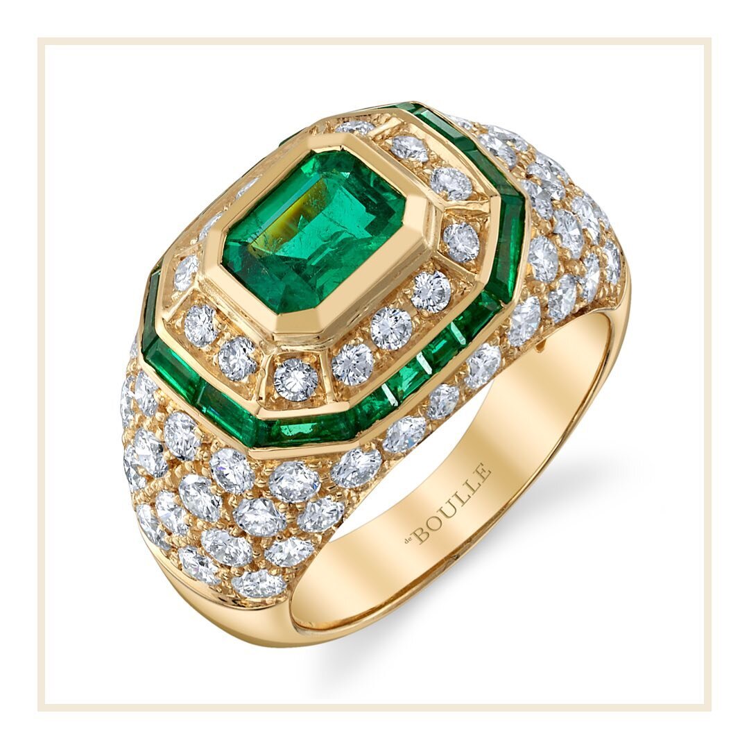 Ring by deBoulle

#emeraldring #ring #diamondring #jewelry #jewelryphoto #jewelryphotos #jewelryphotographer #jewelryphotography #productphotography #productphotographer #productphotos #productphoto #austintexas #austinphotographer
