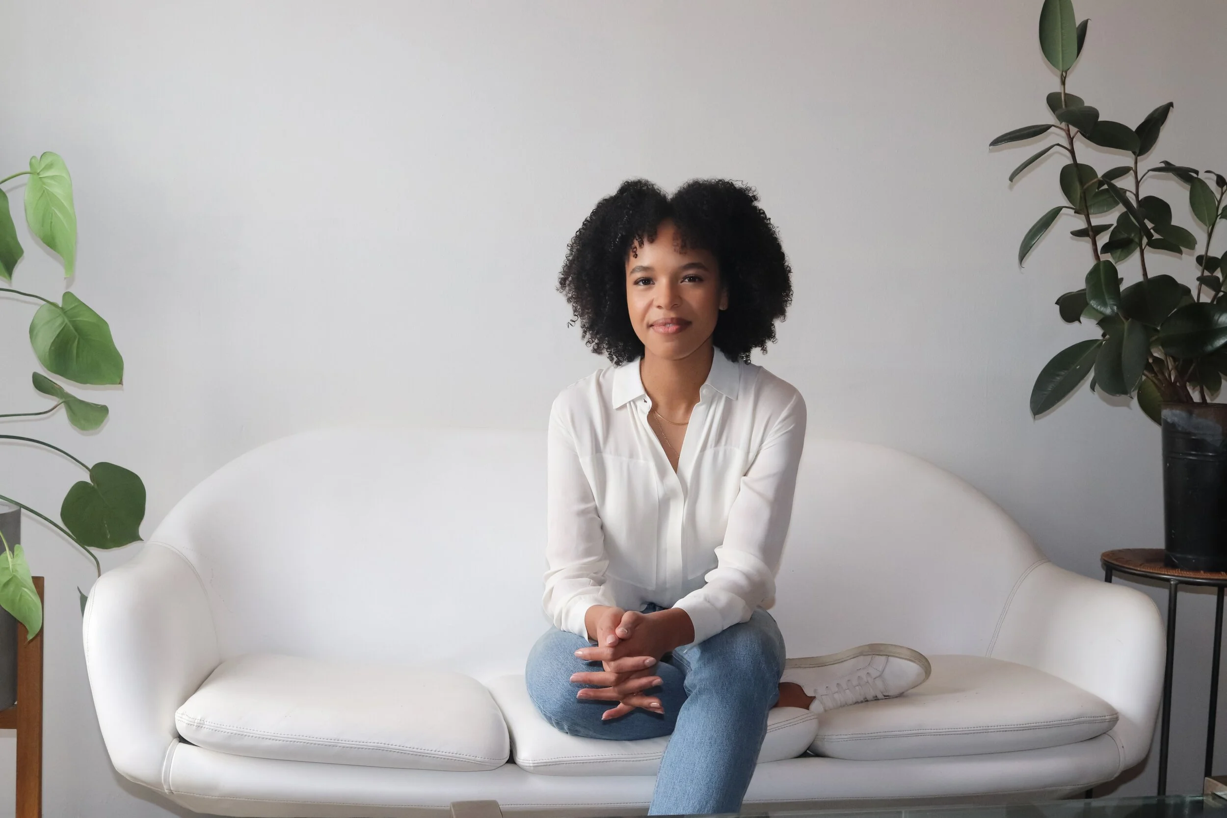 Monique Sheilds 5-star review for one-page coaching site template for Squarespace