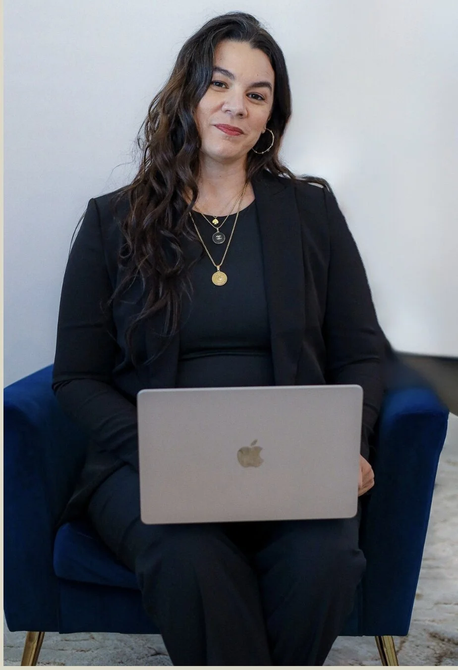 Chelle Lynn 5-star review for one-page coaching site template for Squarespace