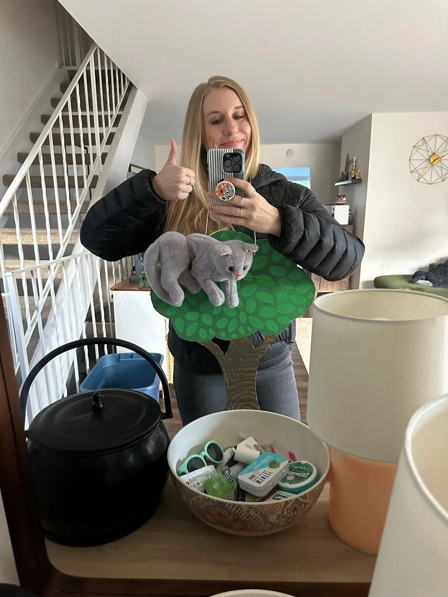 Throwback to last Halloween when I went as a cat stuck in a tree to go along with my kiddo&rsquo;s firefighter Halloween costume 🐱🌳 I always grumble a bunch when I decide to do an art project as a costume, but then think the end result is so fun!!!