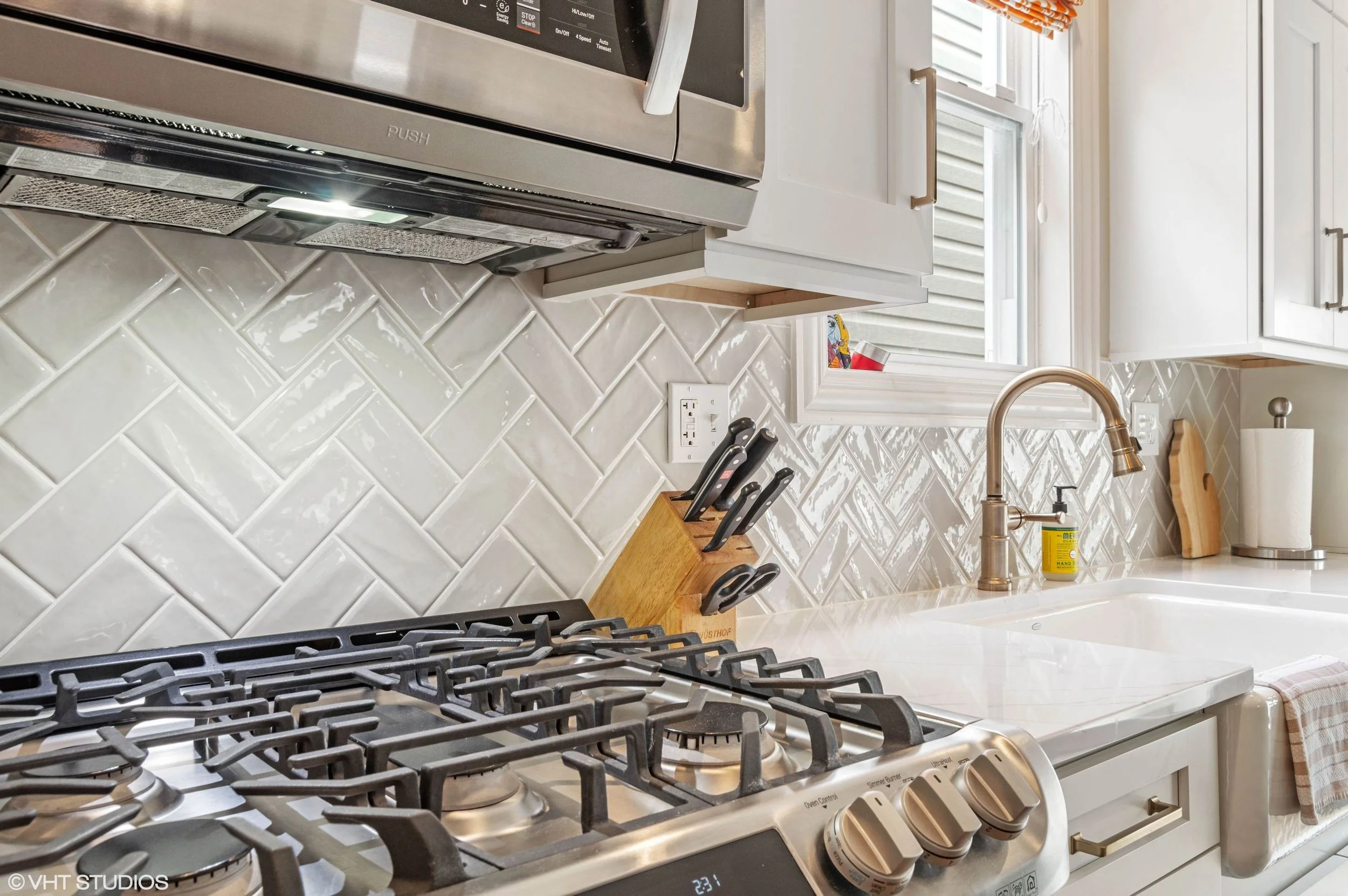 Kitchen Remodel by Chicago Renovation and Development — Project 3 project photo