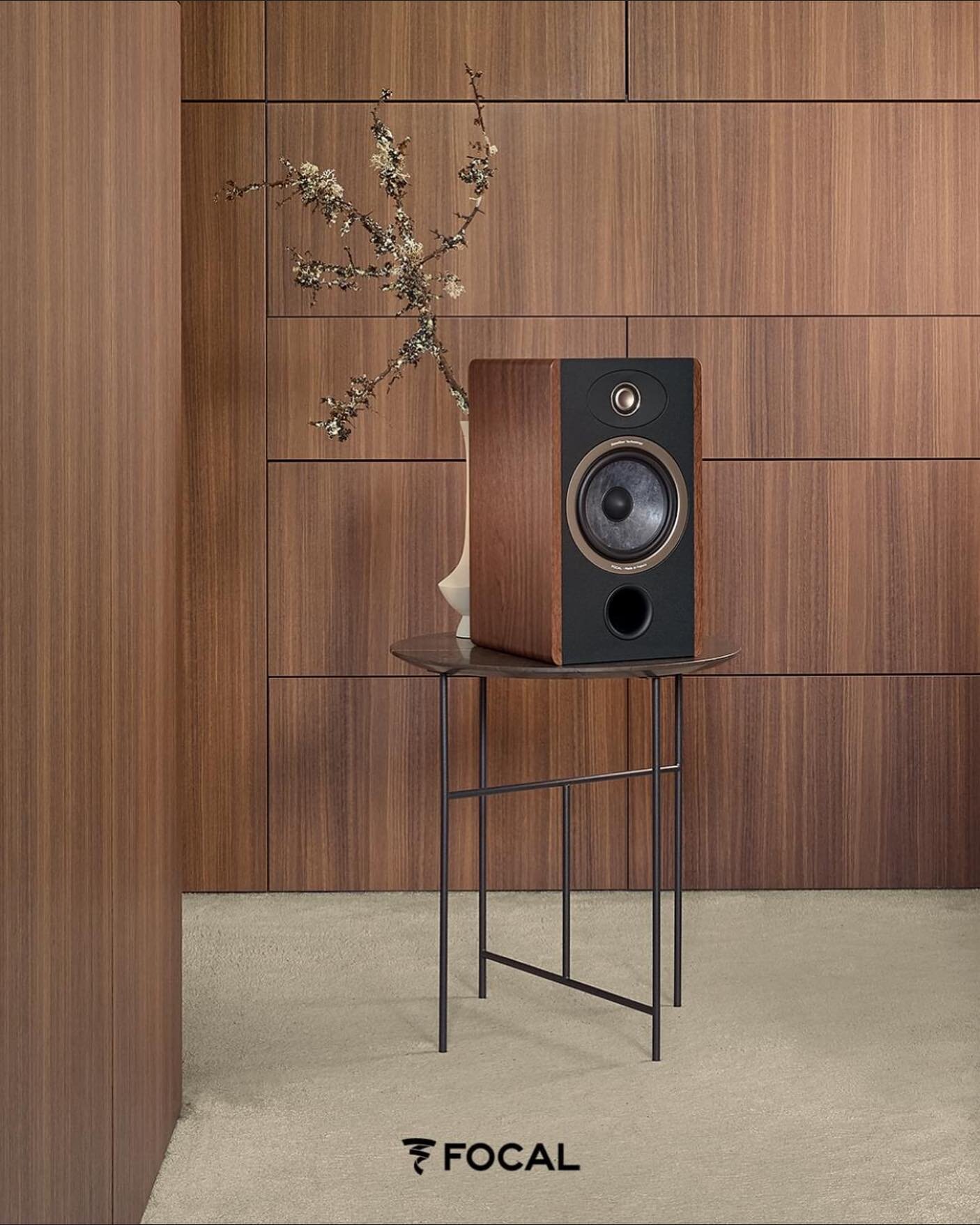 Focal introduces their new line of loudspeakers: Vestia. The five new models delivere the purity of Focal sound, made even finer thanks to a host of sound details.